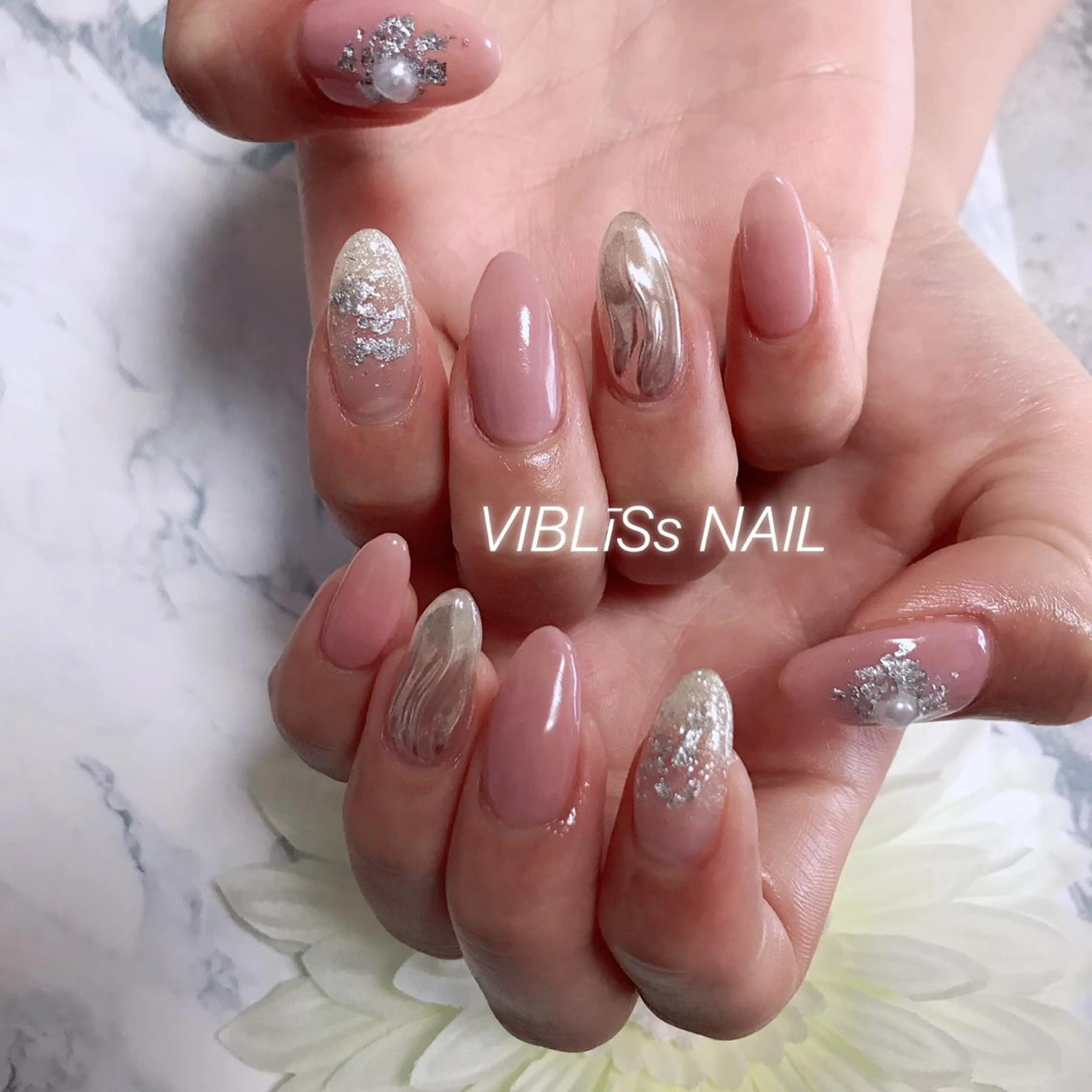 ネイル ハンドネイル VIBLīSs nailのネイルデザイン