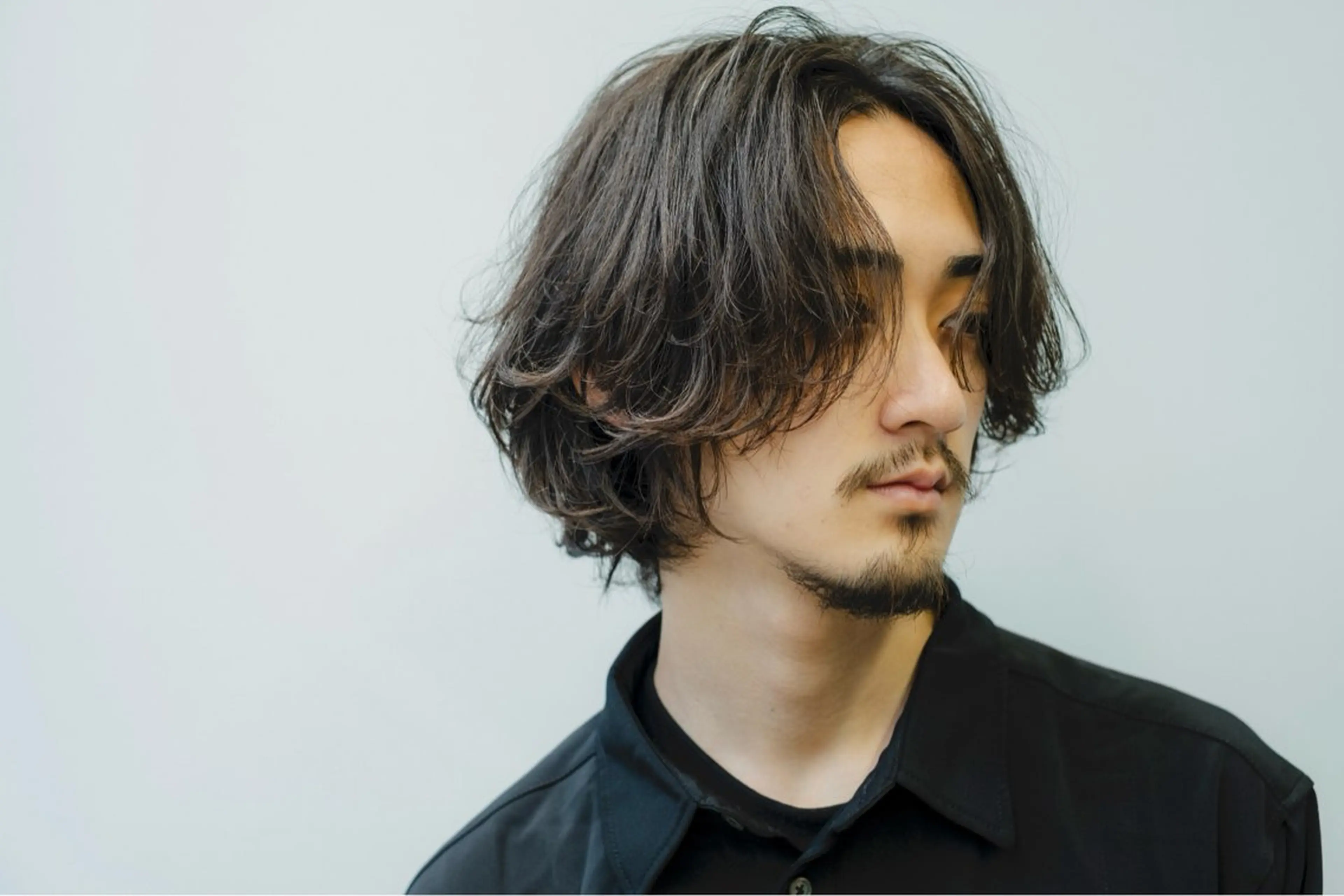 カラー パーマ メンズ 塔尾 真那のヘアスタイル