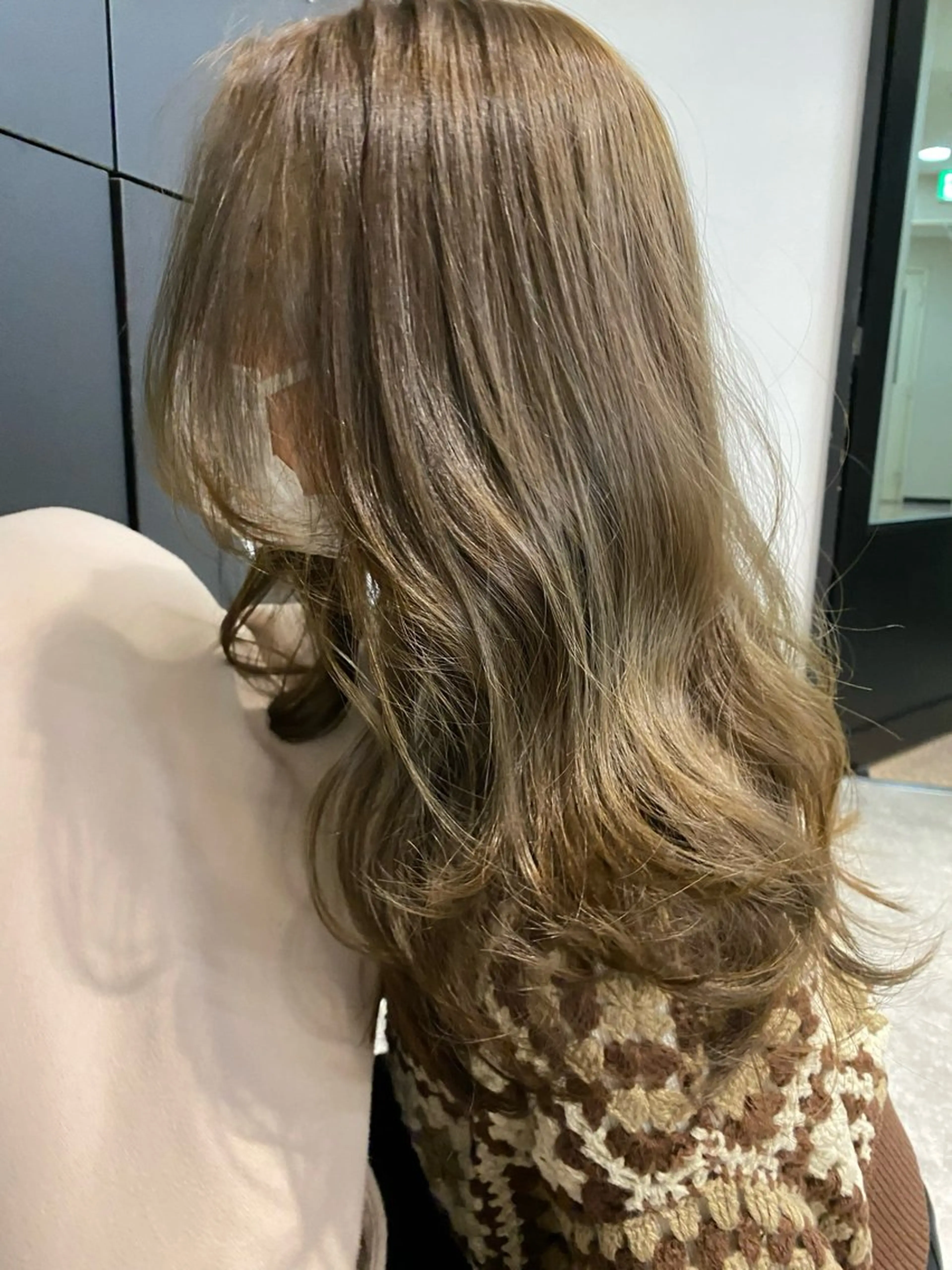 カットカラー超音波髪質改善トリートメントの写真