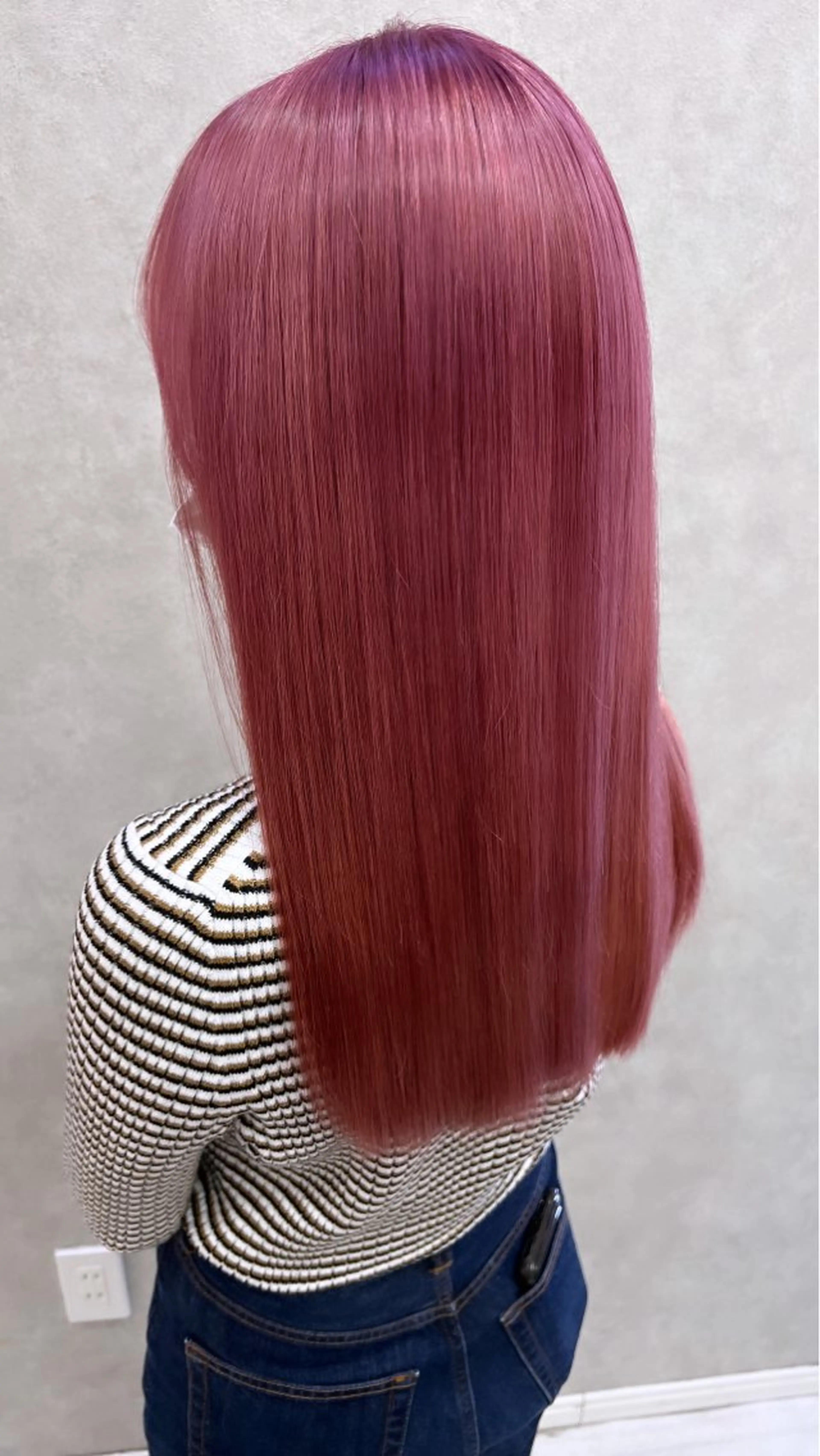 ロング カラー ピンクカラー 🐝Haney .haruka🐝のヘアスタイル