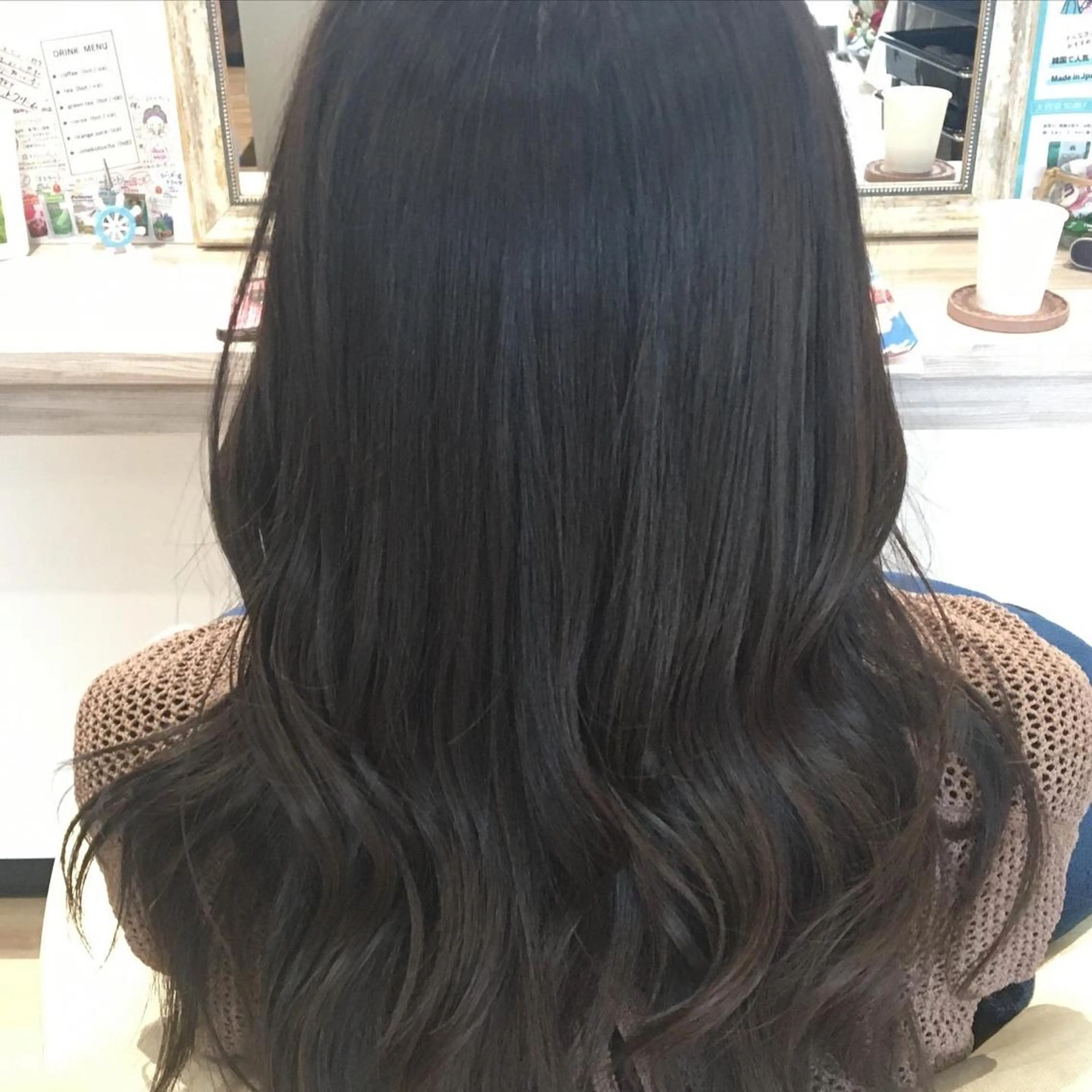 ロング カラー グレージュ Atelier所属・Atelier 大内のヘアスタイル