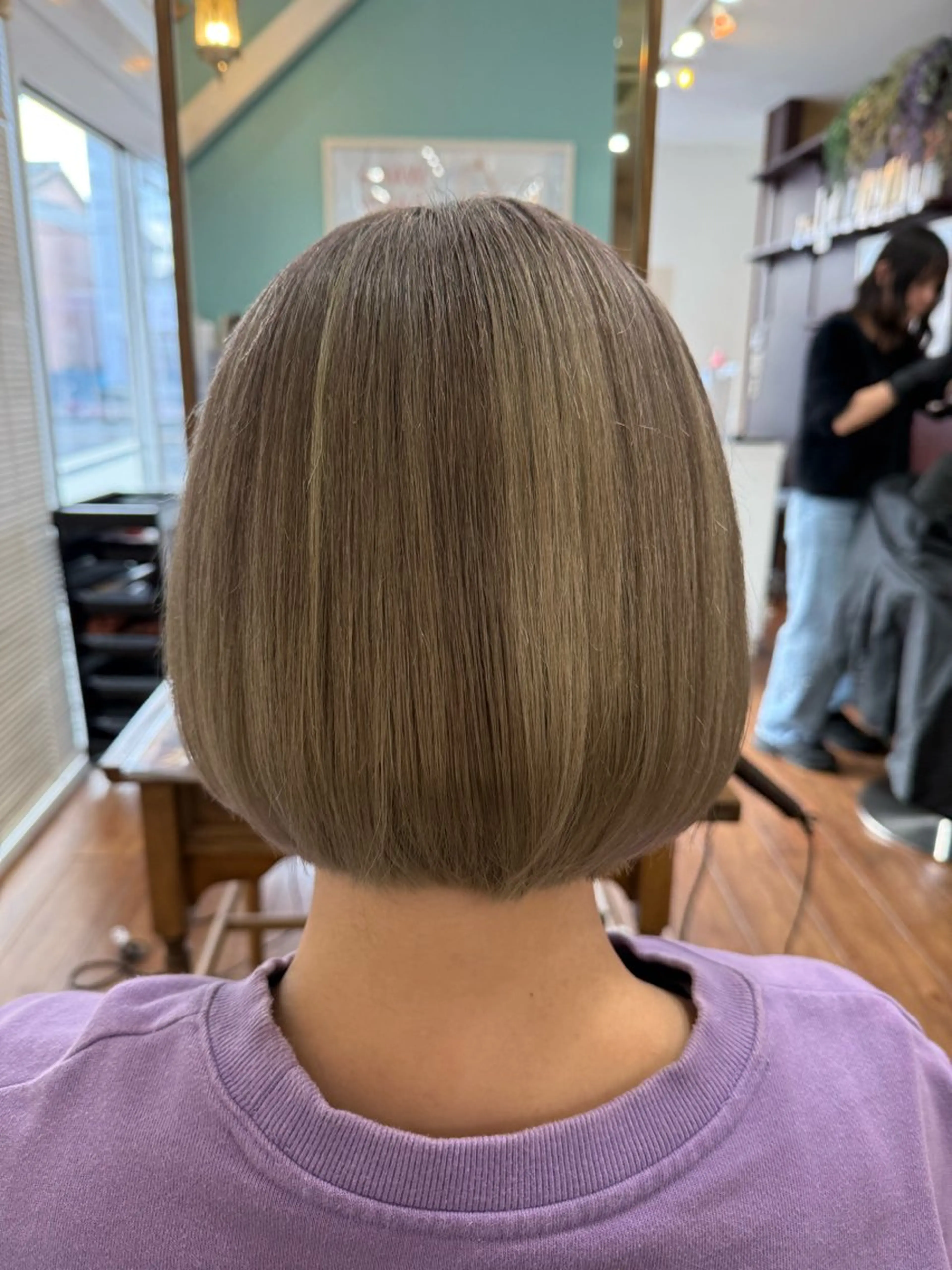 ミディアム 久保田 結衣のヘアスタイル