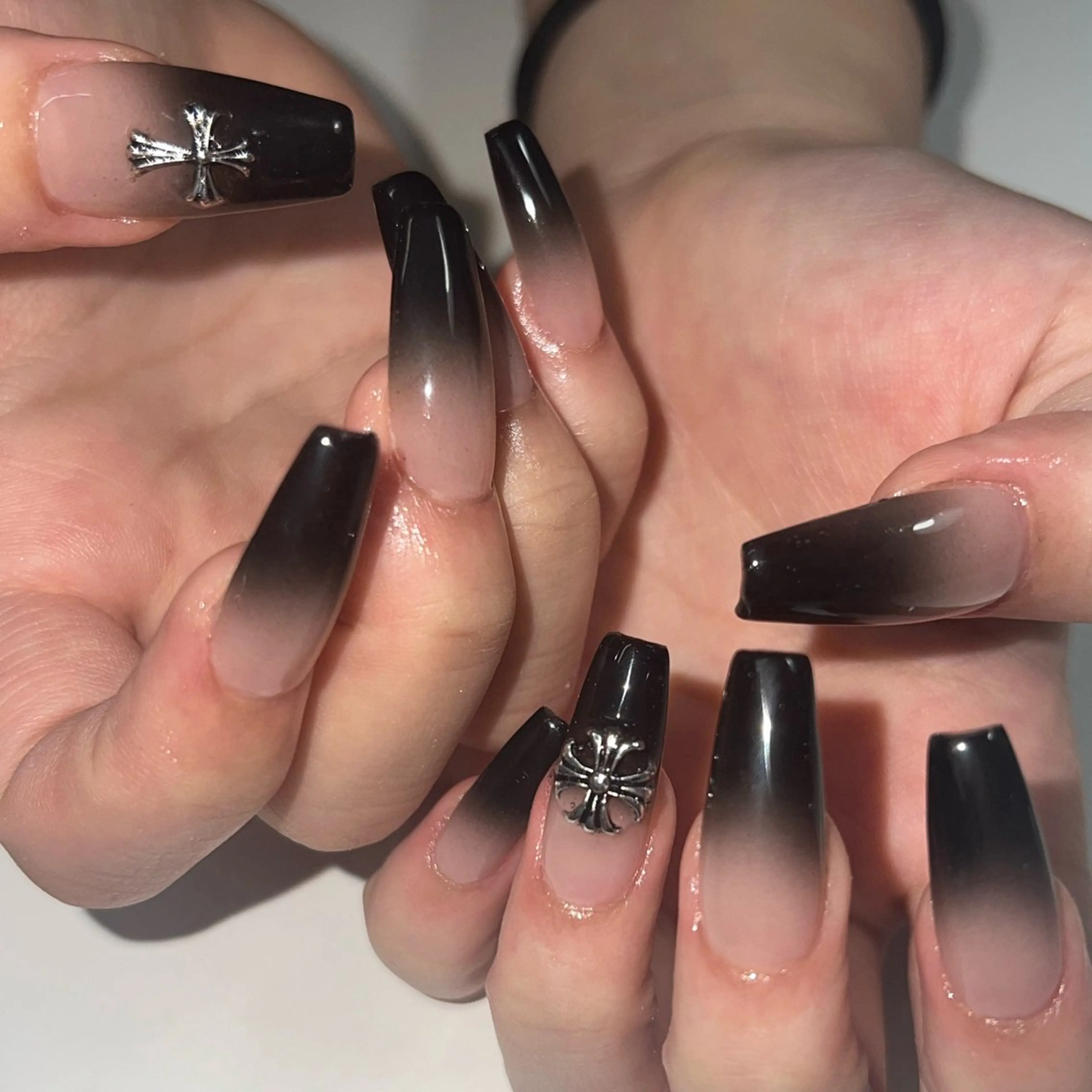 ネイル ハンドネイル Nail Salon L'arc所属・💊大阪/心斎橋 moni🧠のネイルデザイン