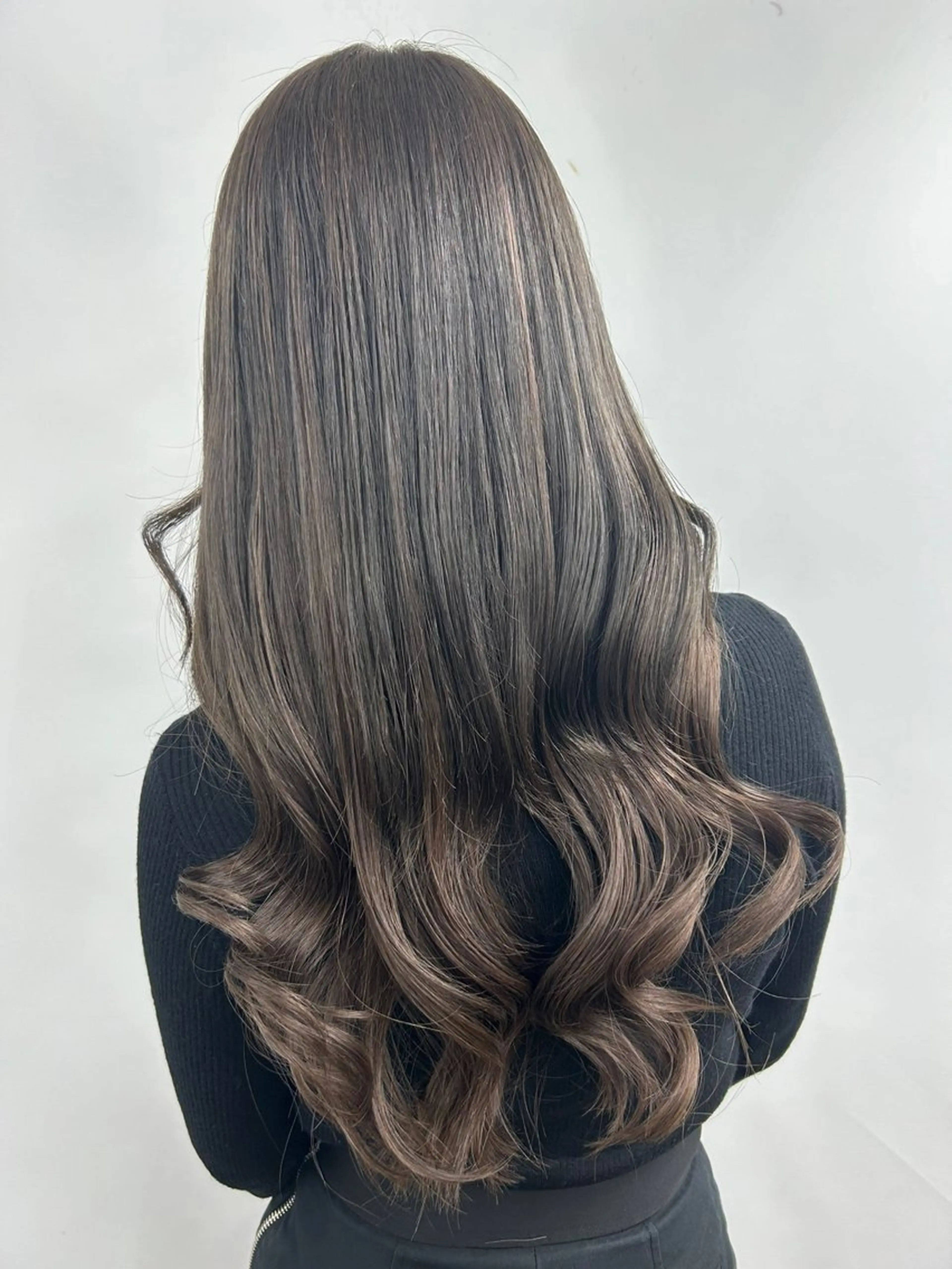 ロング カラー シールエクステ バレイヤージュ ハイライトカラー エクステ ハイライト レイヤー/エクステ alpha下妻のヘアスタイル