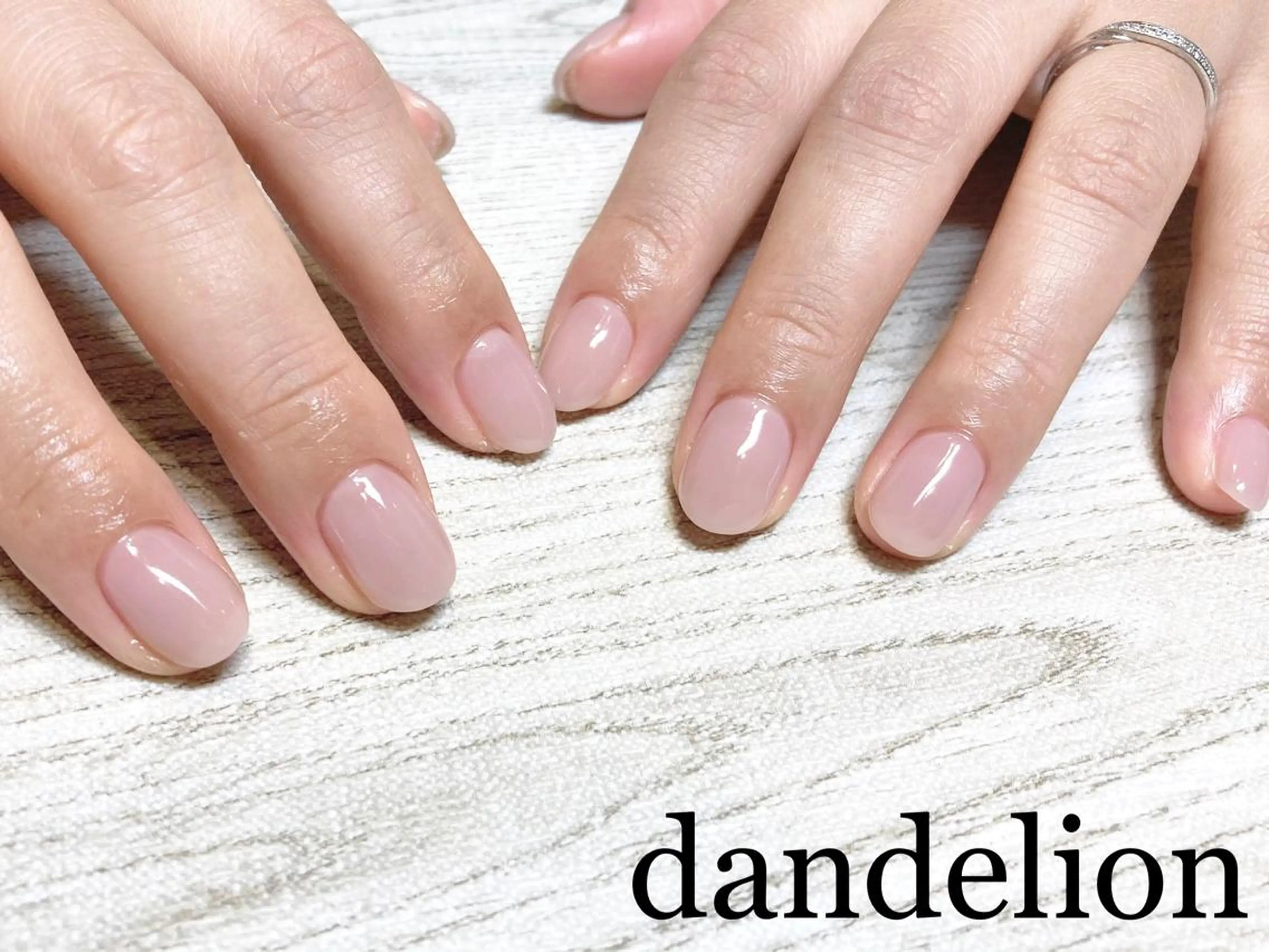 ネイル ハンドネイル ハンドケア dandelion ダンデライオンのネイルデザイン