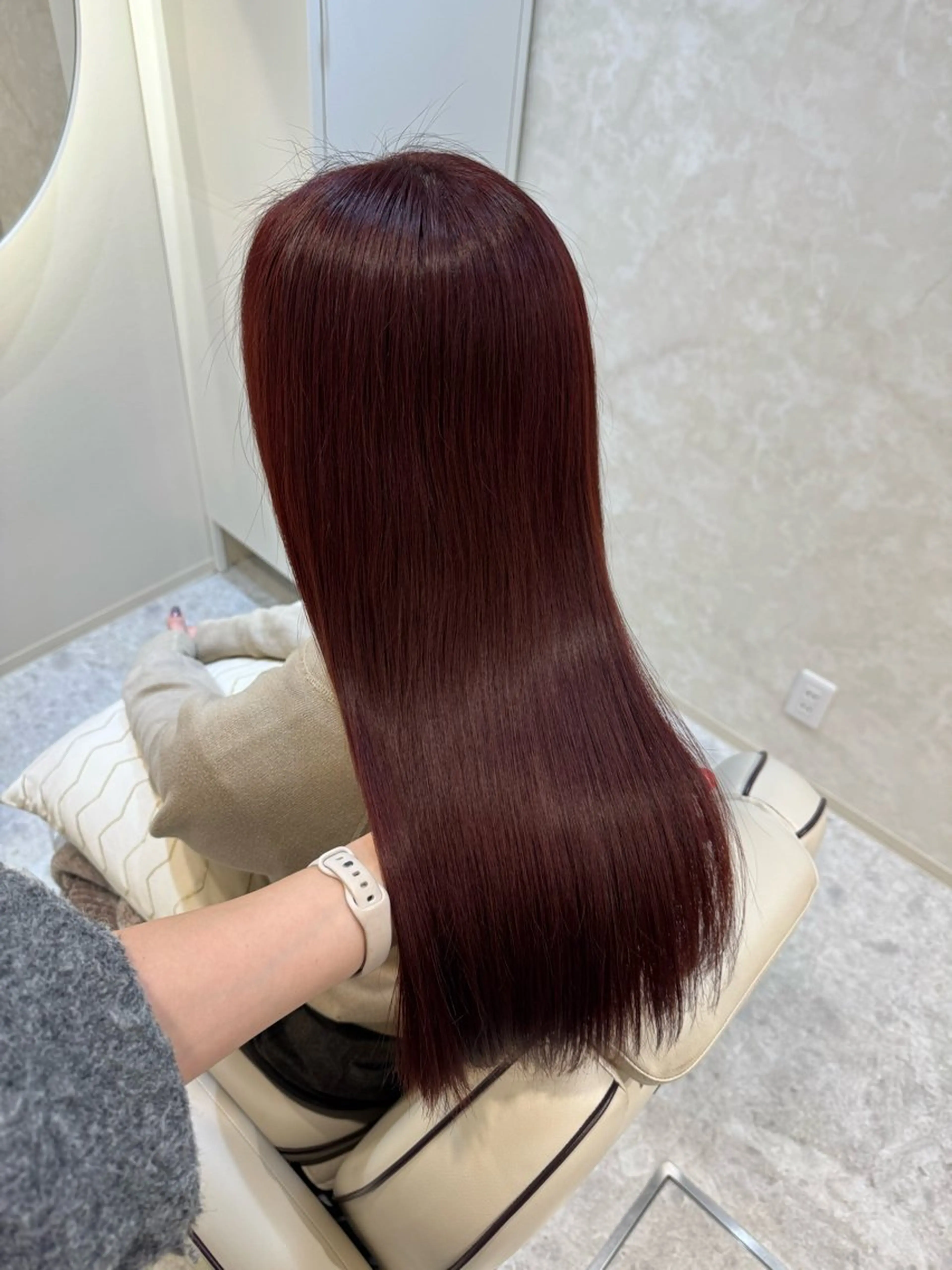 ロング カラー カット ヘアカラー トリートメント 片岡 由依のヘアスタイル