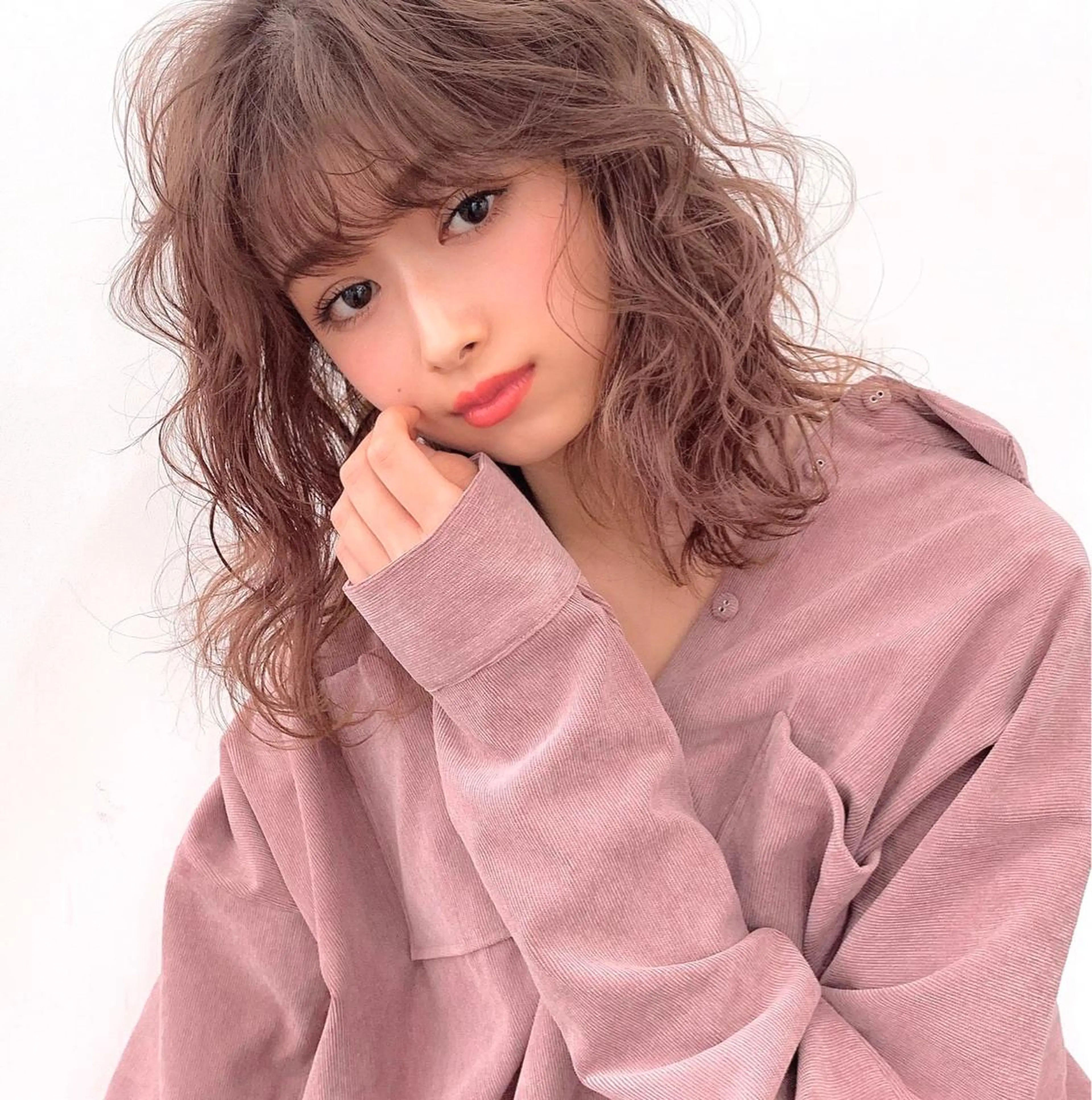 ミディアム カラー パーマ ヘアアレンジ 韓国ヘア🇰🇷🎀 YURIAのヘアスタイル