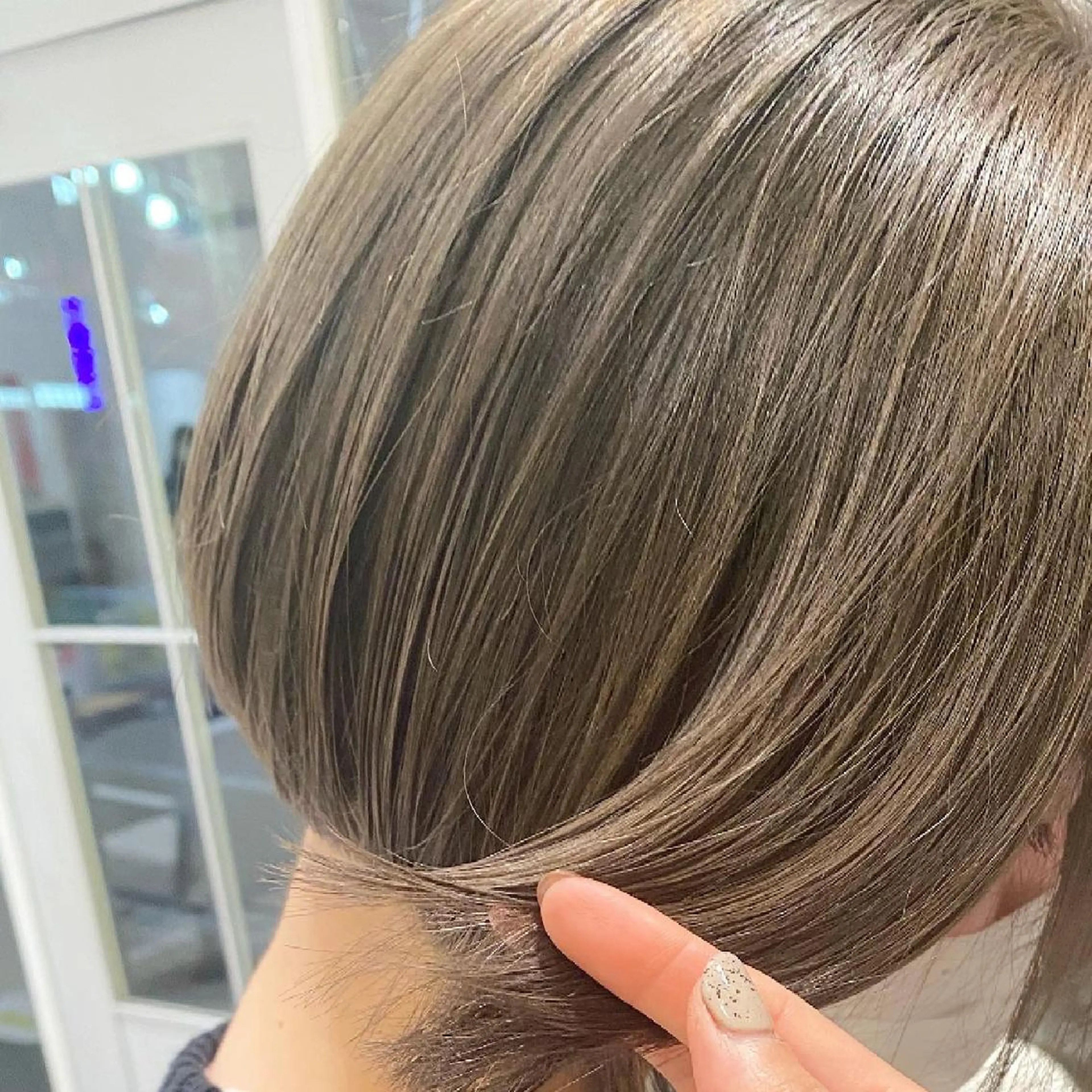ミディアム カラー オリーブカラー ウルフカット ハッシュカット/七海のヘアスタイル