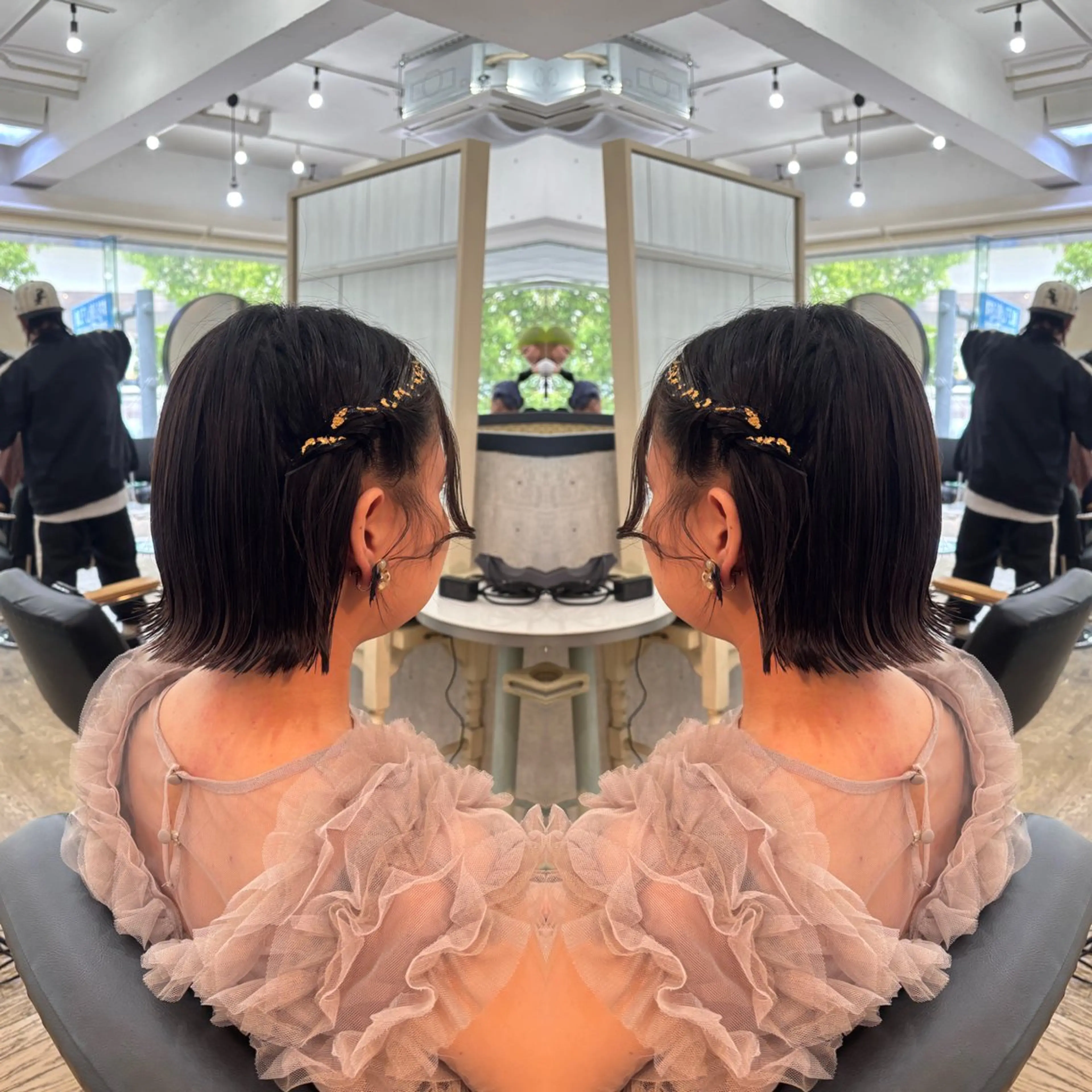 ショート ヘアアレンジ ヘアセット 💎ハイトーン/艶 カラー モエカ💎のヘアスタイル