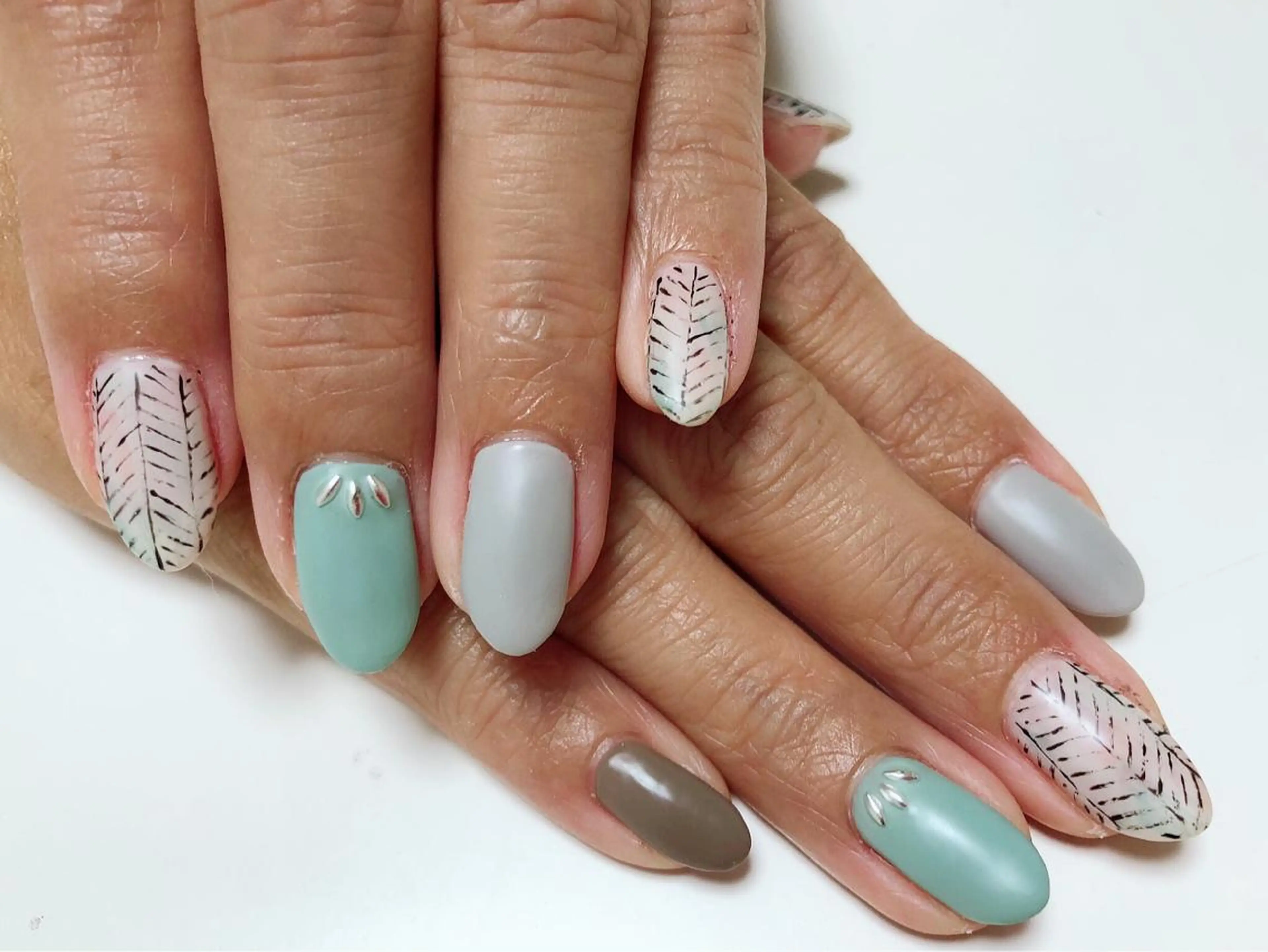 ネイル sweet 仲野陽子のネイルデザイン