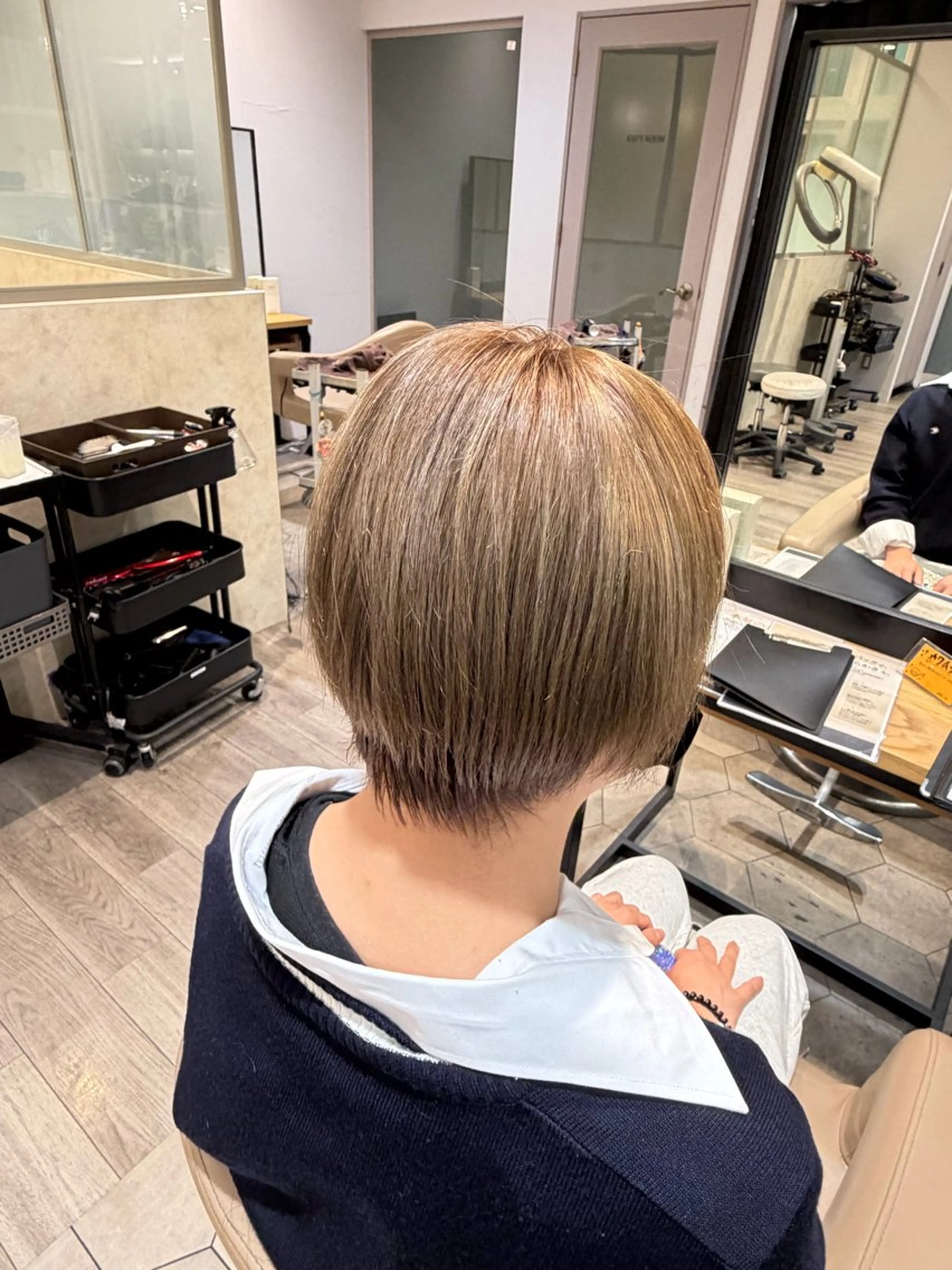 ショート カラー 髪質改善🫧 ミタセイヤのヘアスタイル