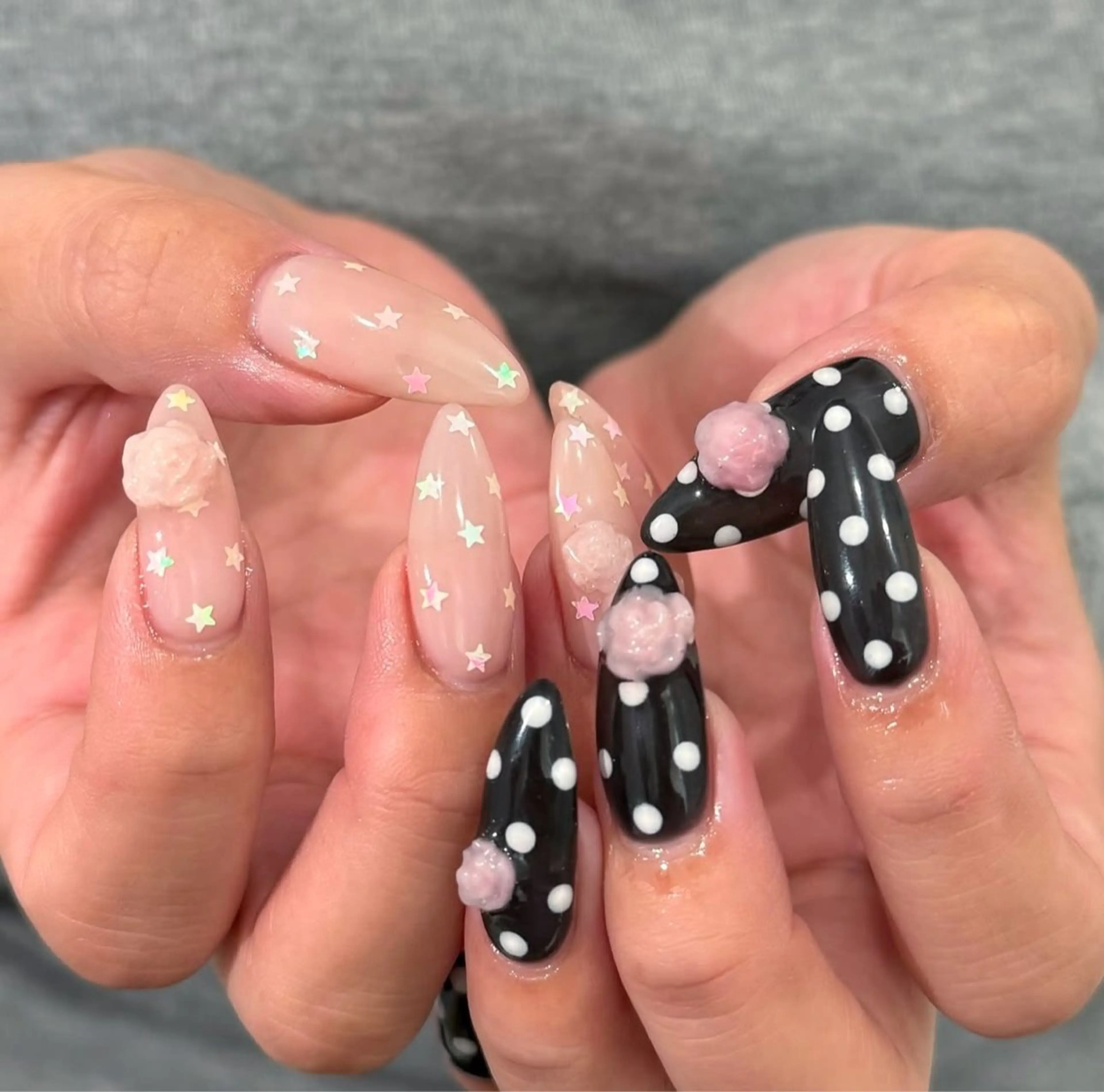 ネイル グラデーション キラキラネイル ワンカラーネイル 冬ネイル Jenn Nail Salonのネイルデザイン