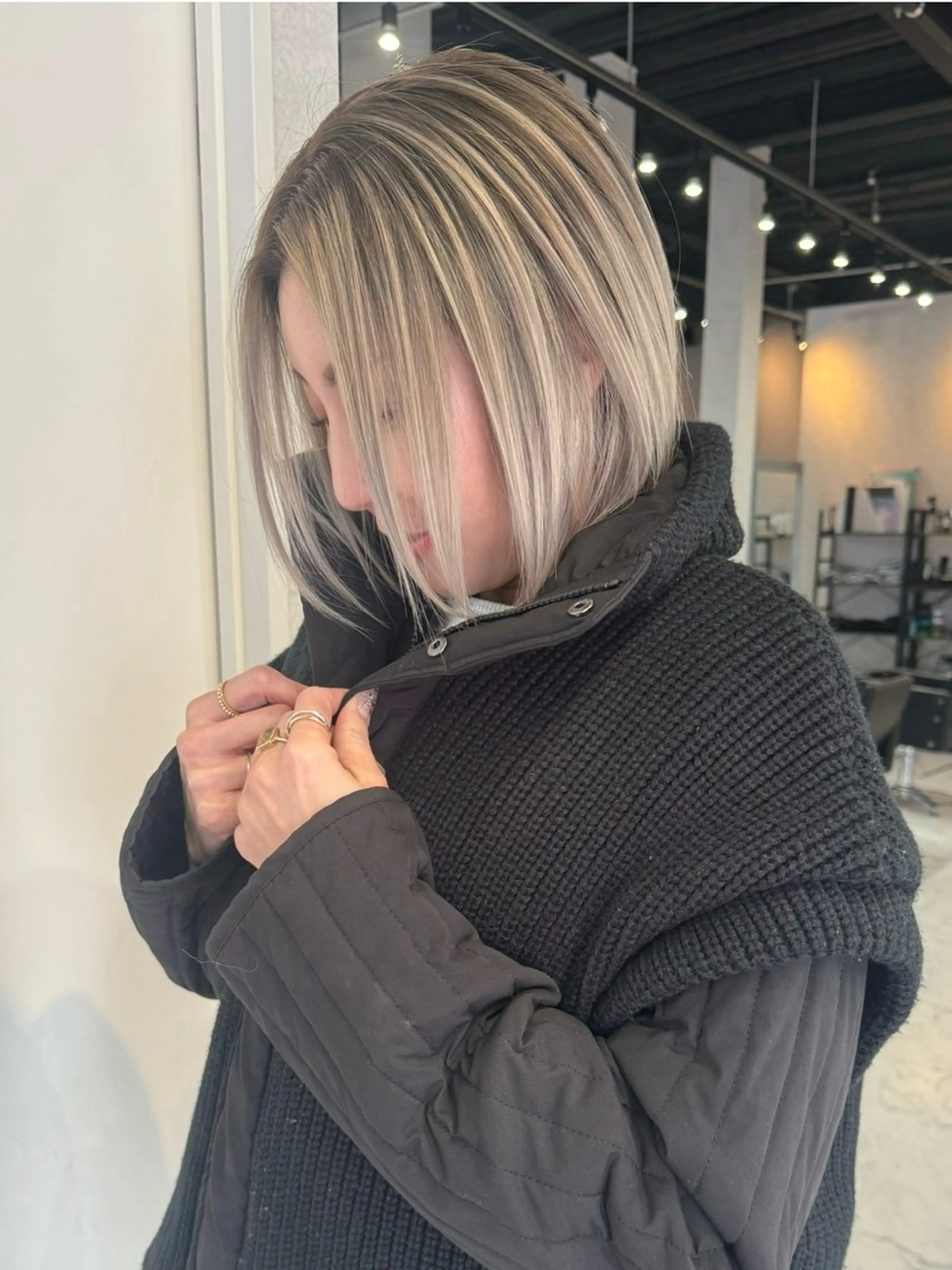 ショート カラー ヘアアレンジ ショートボブ バレイヤージュ ブリーチ デザインカラー ダブルカラー カット ヘアカラー トリートメント アンドウ ユウ/ レイヤーカット/韓国のヘアスタイル