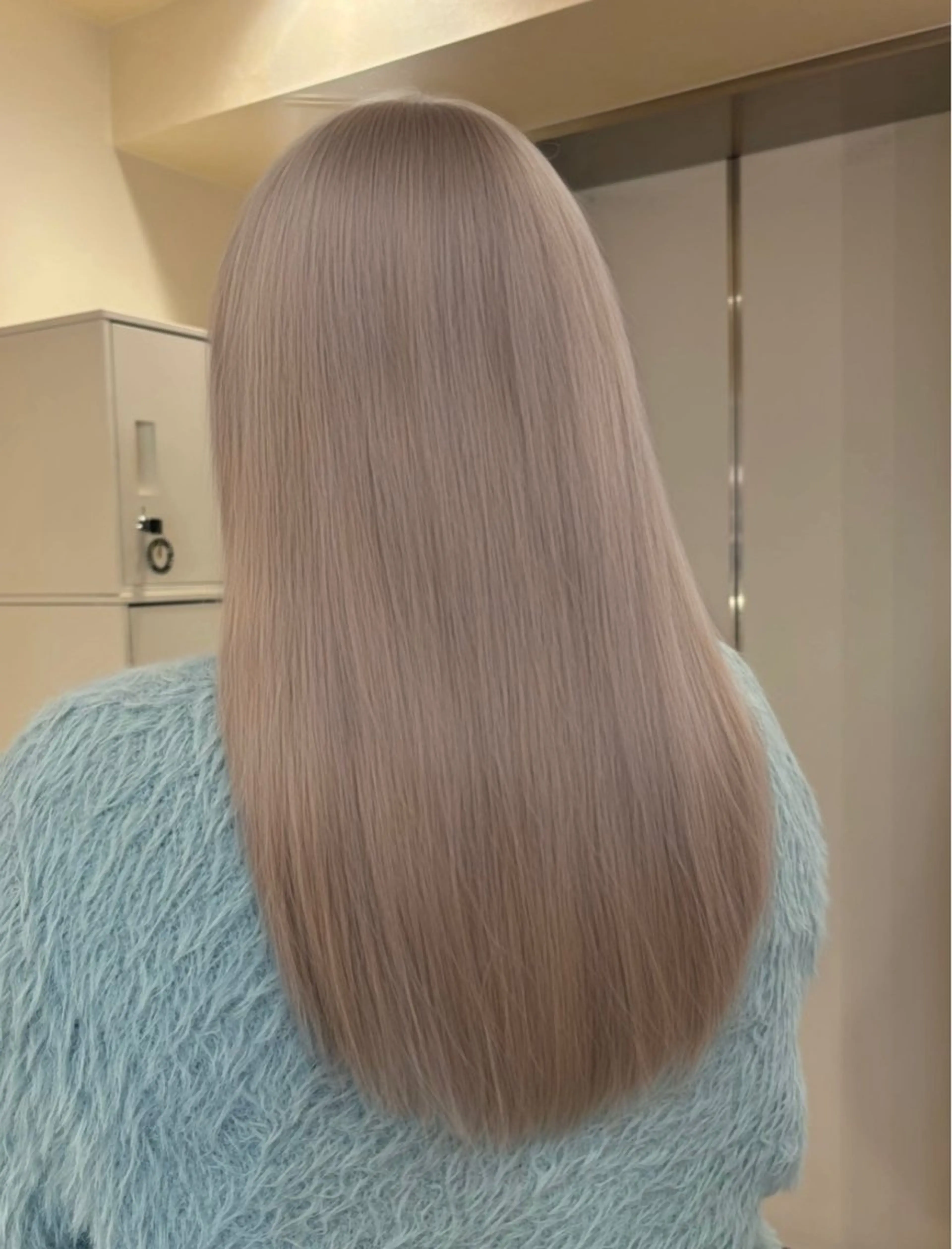 【黒髪卒業🎀】トリプルカラー(2ブリーチ+カラー)（ケアブリーチ込み）＋オージュアトリートメント🎀の写真