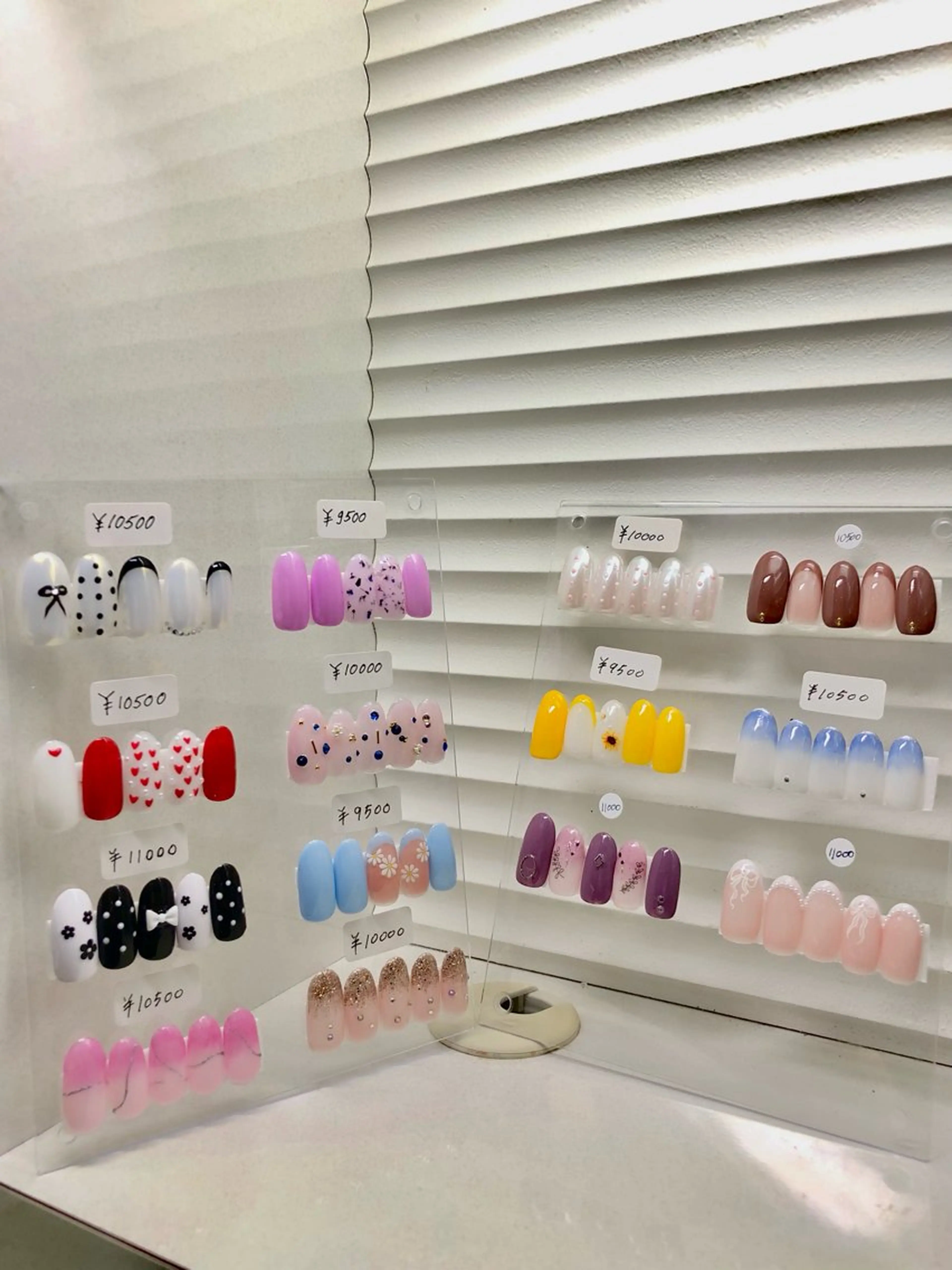 ネイル Raduga Nail Design所属・🤎🩷 AnnaMariyaのネイルデザイン