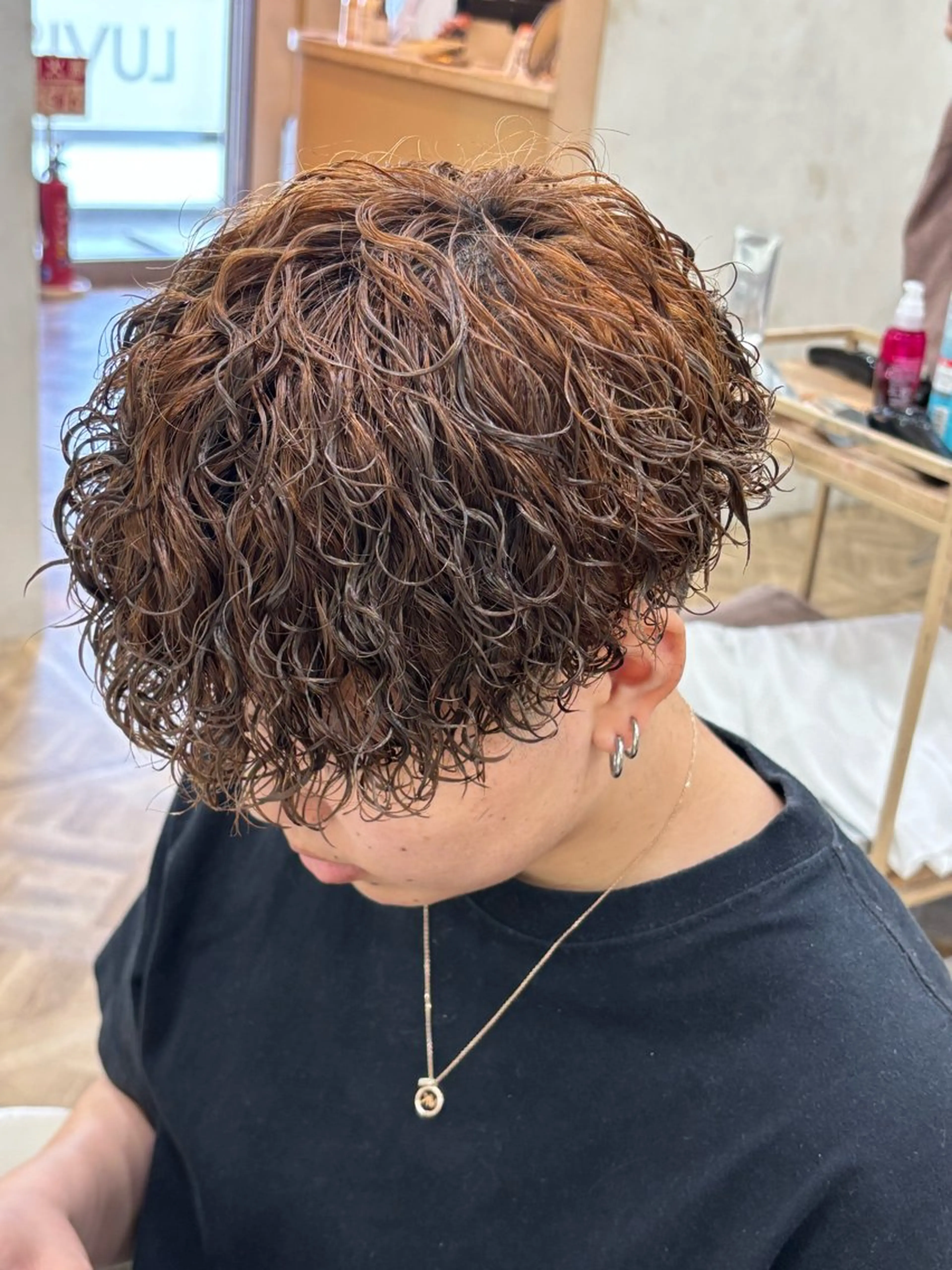 ショート パーマ メンズ メンズパーマ ツイストスパイラルパーマ スパイラルパーマ カット パーマ トリートメント パーマ職人DAIKI ツイスパ/波巻きのヘアスタイル