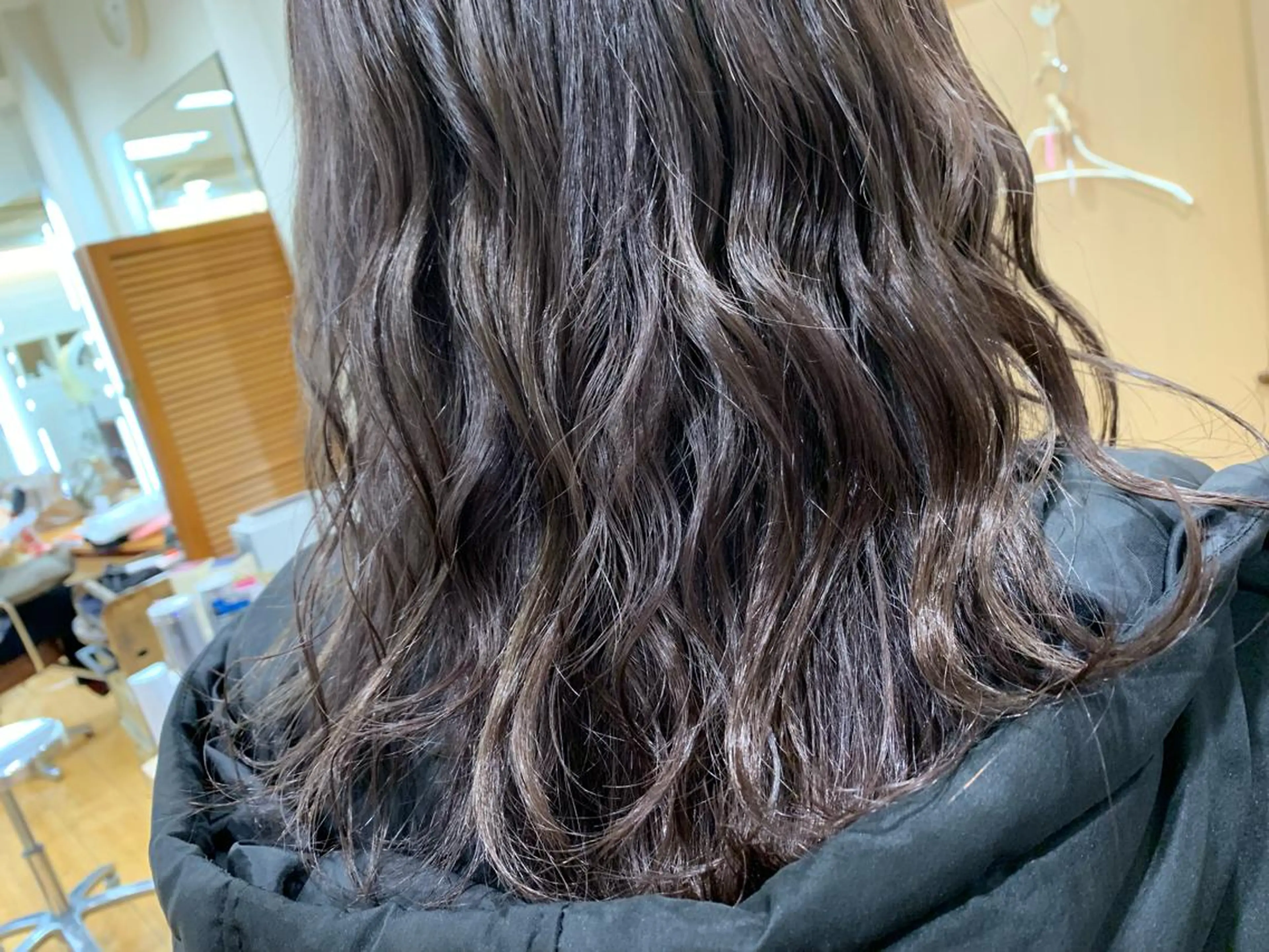 セミロング 丸山 亜加理のヘアスタイル