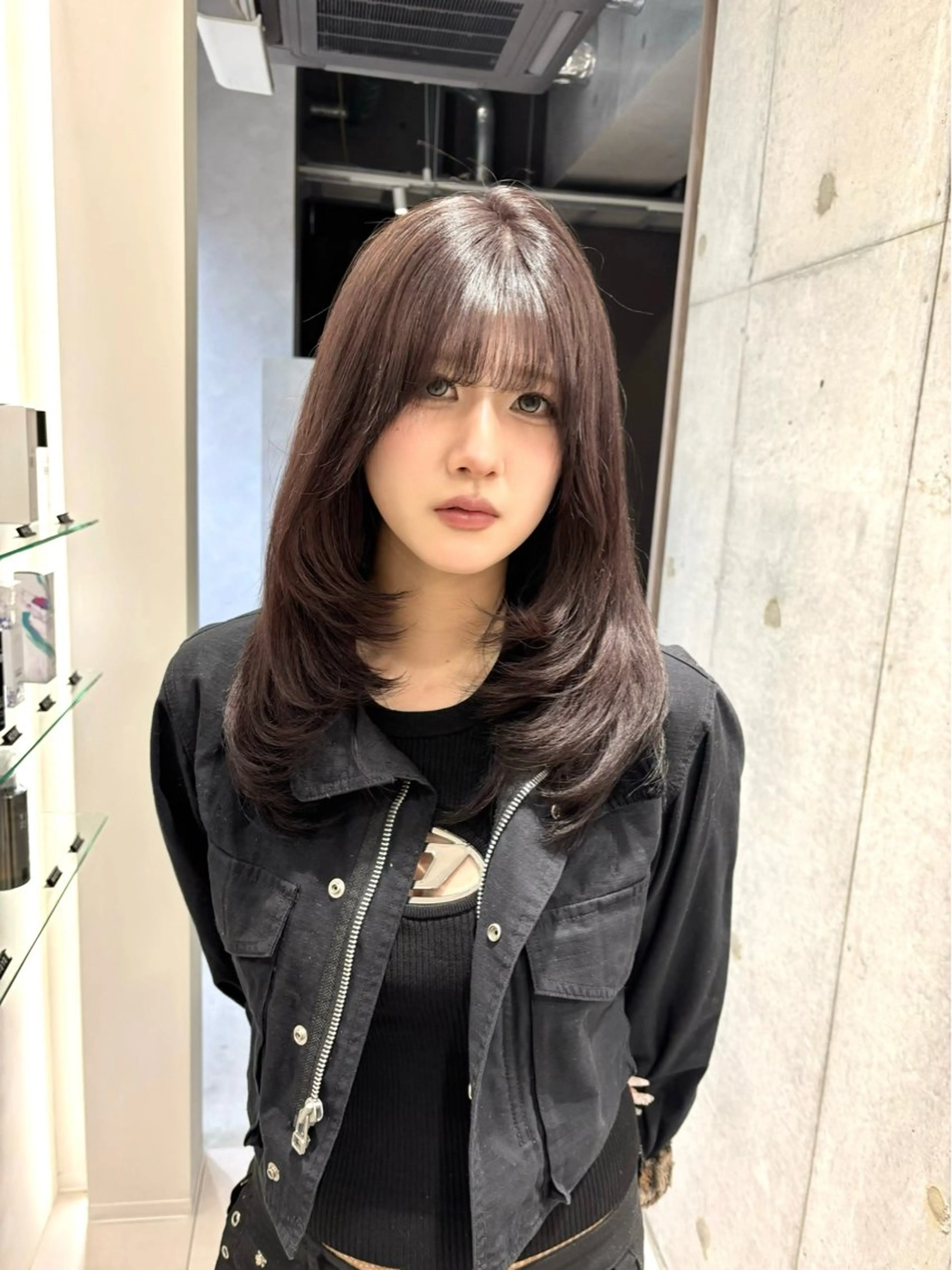 セミロング カラー ヘアカラー トリートメント ヘッドスパ ヘアセット 透明感カラー・レイヤ ー🎀amika🎀のヘアスタイル