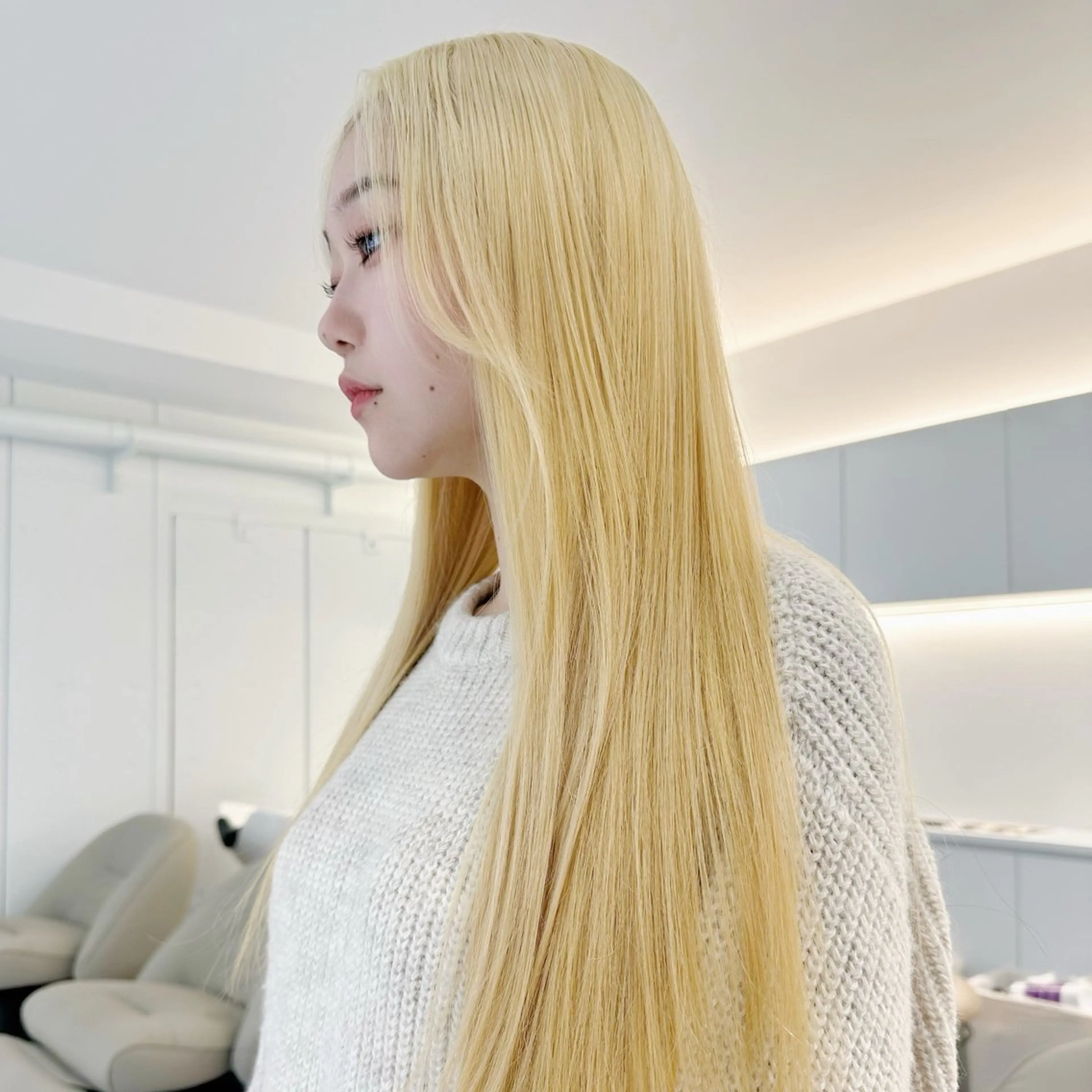 🩶ブリーチ2回でつくるブロンドの写真