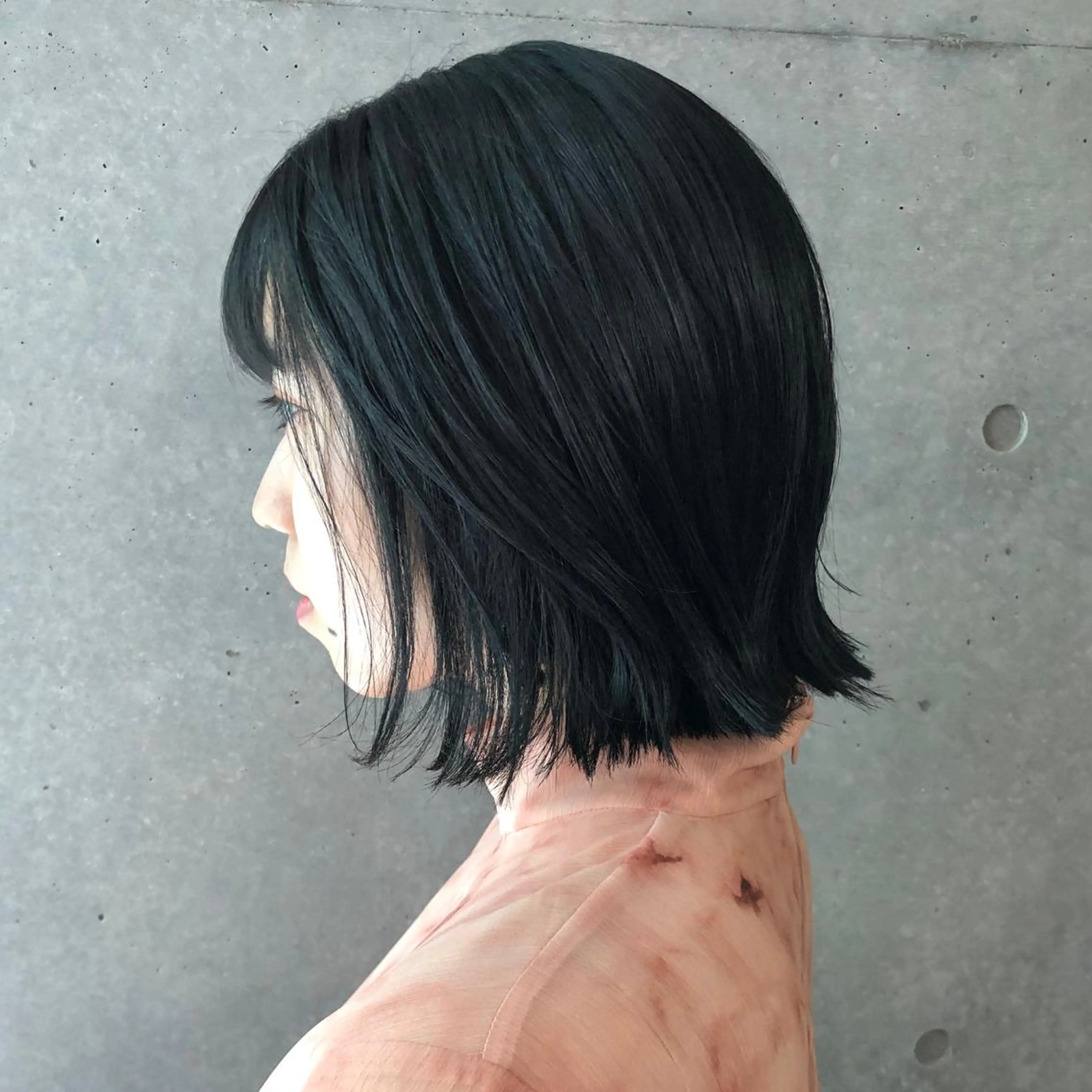 ショート カラー 切りっぱなしボブ グレージュ ハイライトカラー ボブ ハイライト 卒業式お呼ばれ🕊️ ヘアセット✴︎ミキのヘアスタイル