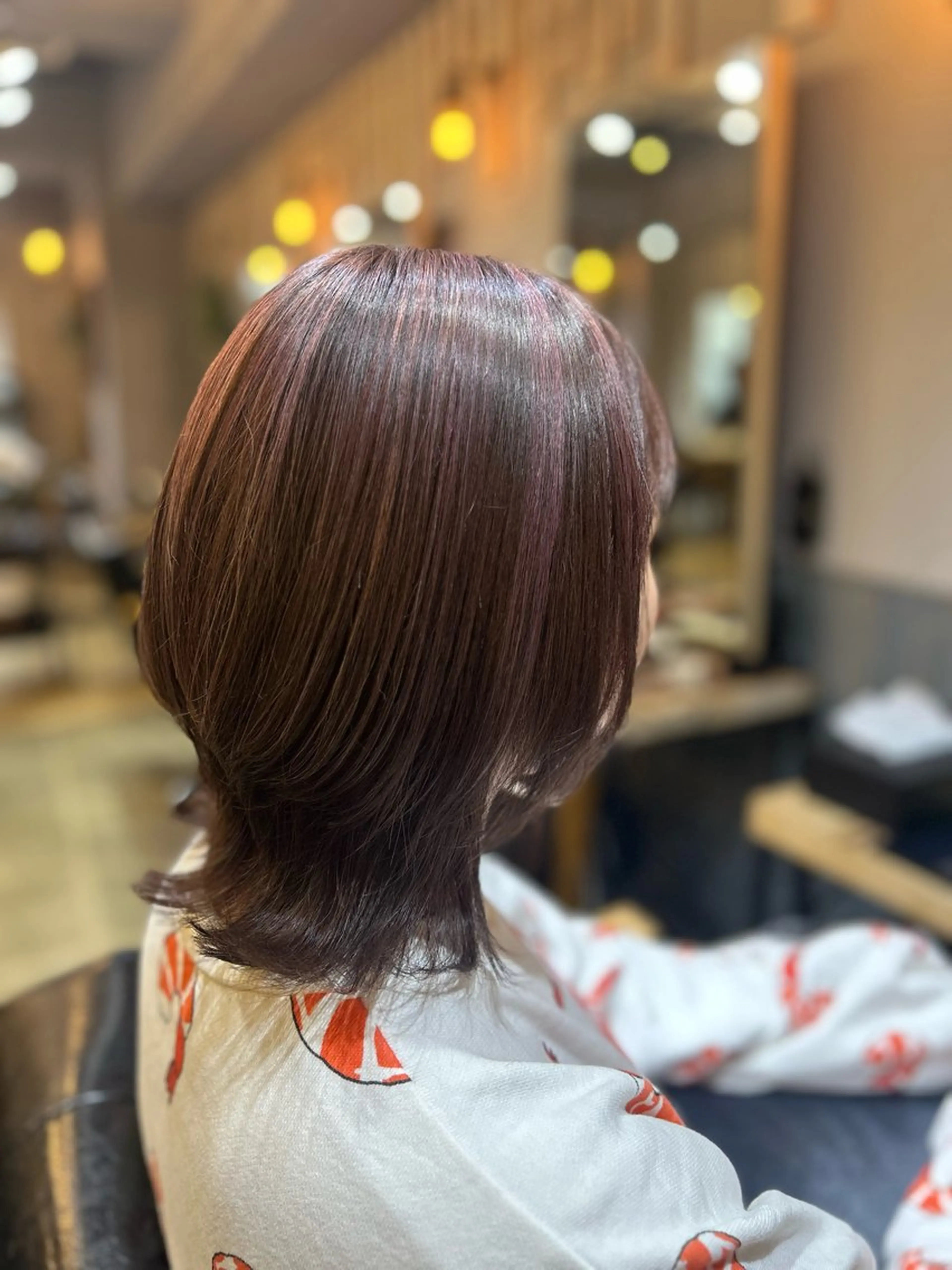 ミディアム 園田 彩音のヘアスタイル