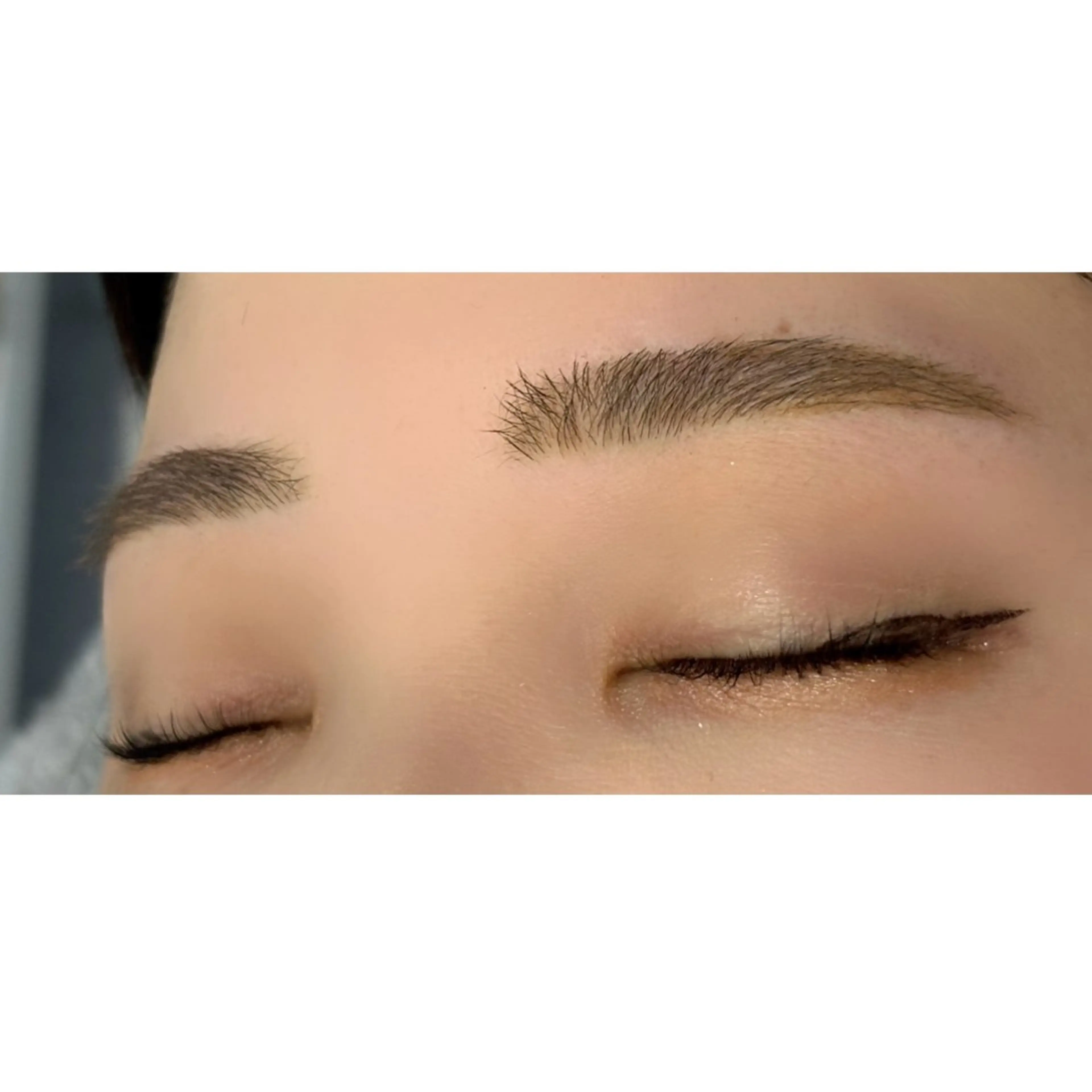 アイブロウ * *の眉毛・アイブロウイメージ