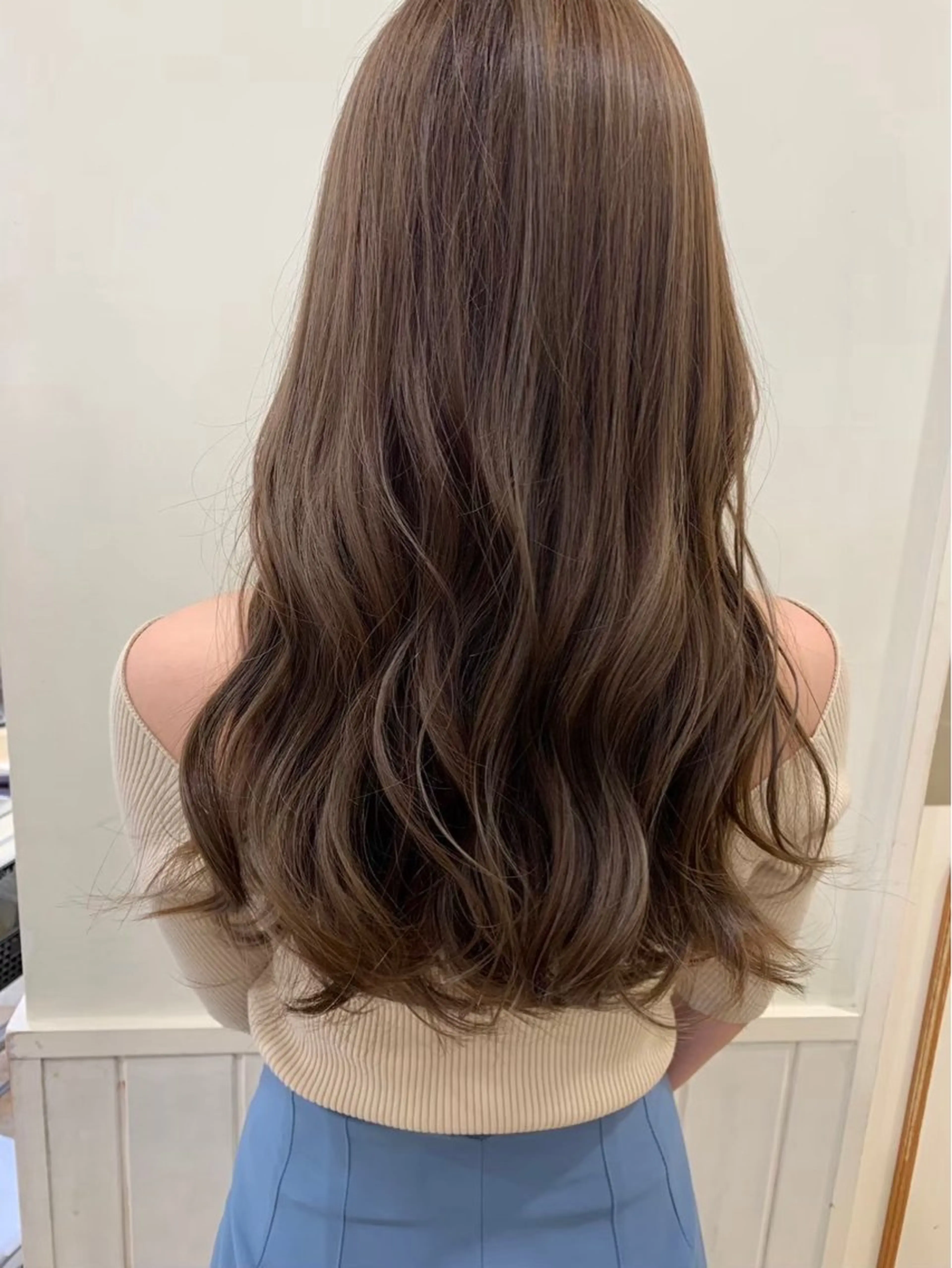 セミロング カラー ヘアカラー 🫧ゆうき🪽 髪質改善/ハイライトのヘアスタイル