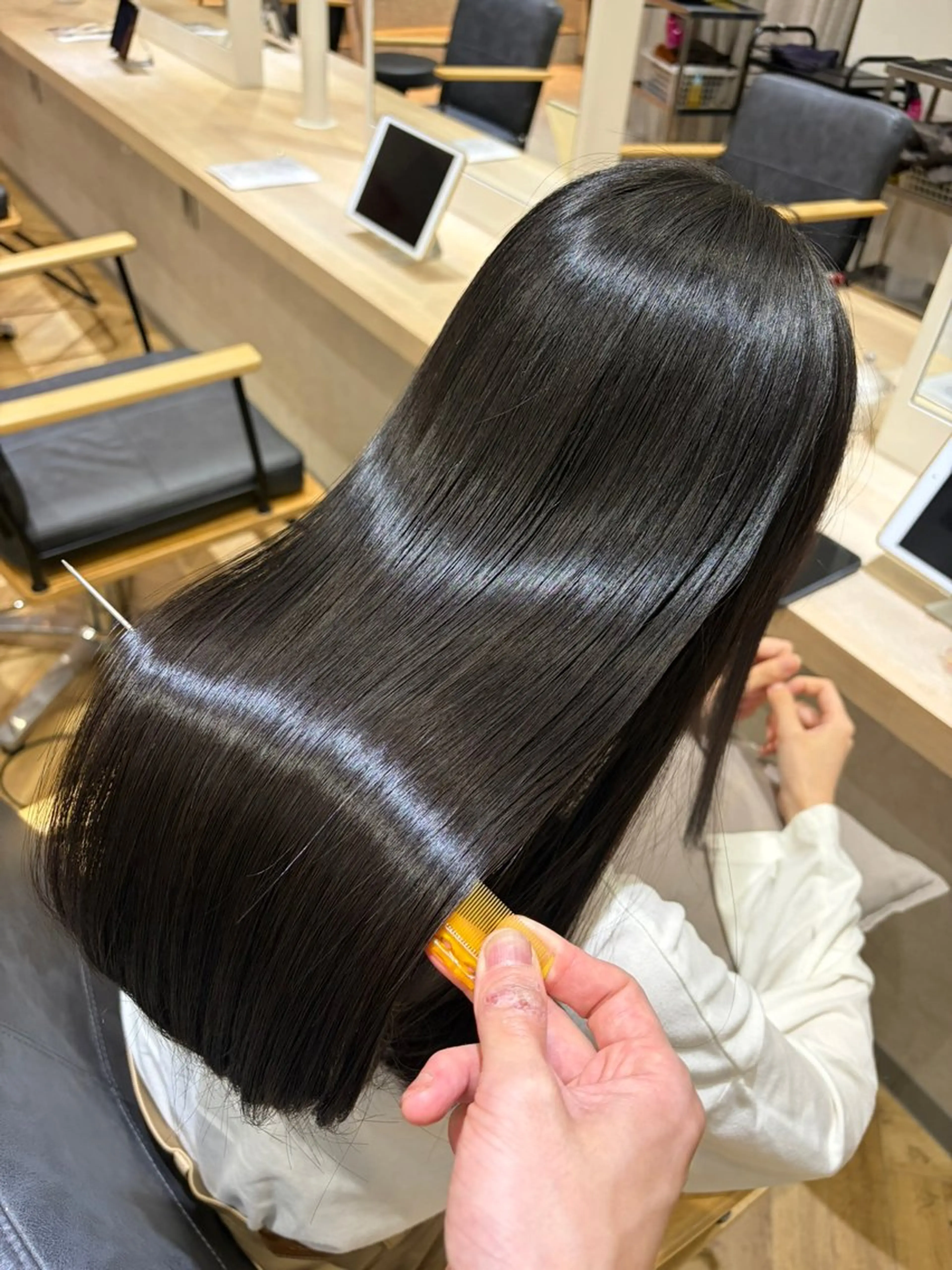 ロング カット ヘアカラー トリートメント 松田卓也🌟髪質改善 🌟縮毛矯正🌟艶髪のヘアスタイル