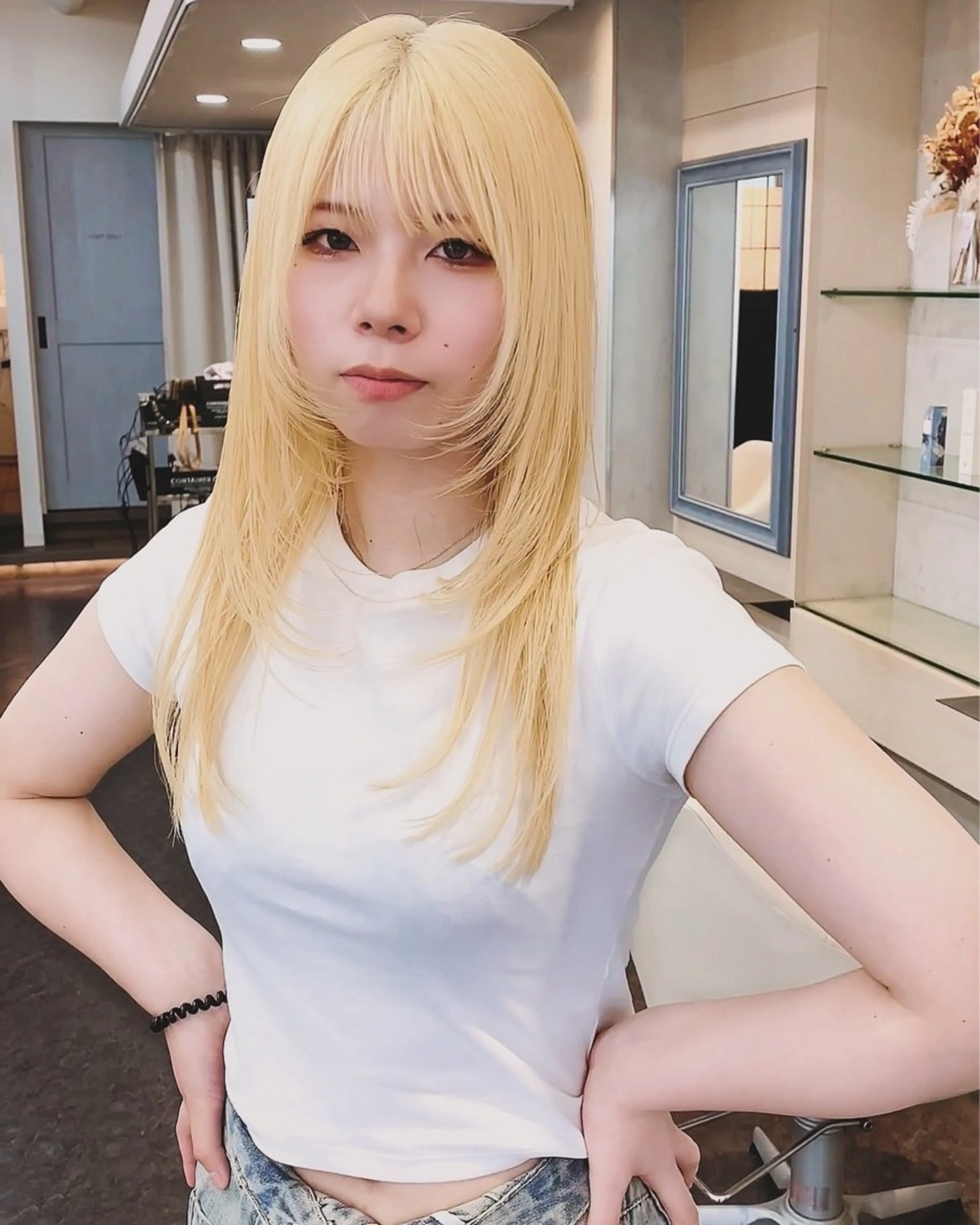 ロング カラー ブリーチ 抜きっぱなしブロンド ブロンド 顔まわりレイヤー レイヤーカット ✨原宿ハイトーン ブリーチ職人菊池のヘアスタイル