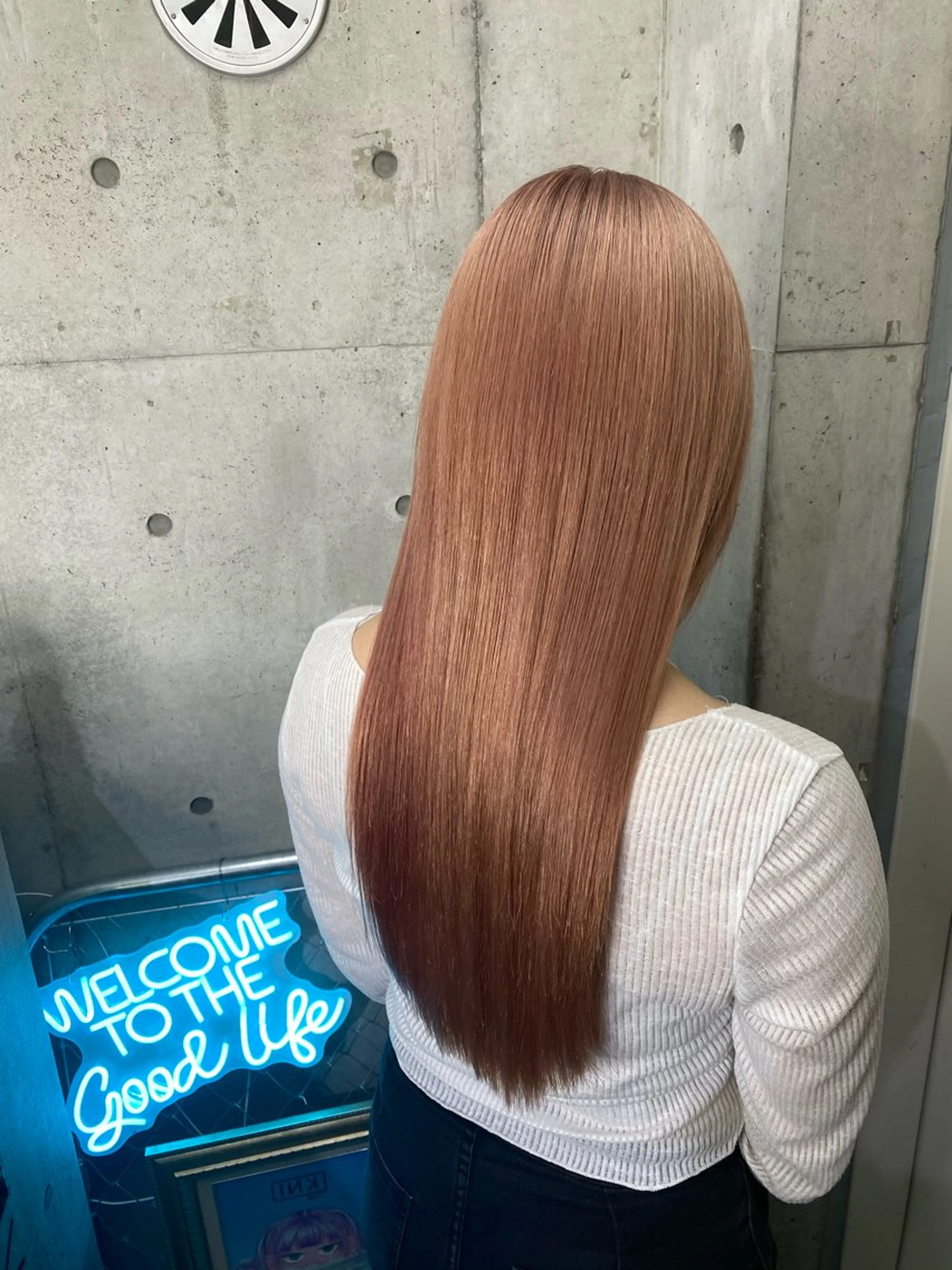 ロング カラー ベージュカラー ブリーチ ピンクカラー ピンクベージュ 國分 伸也のヘアスタイル