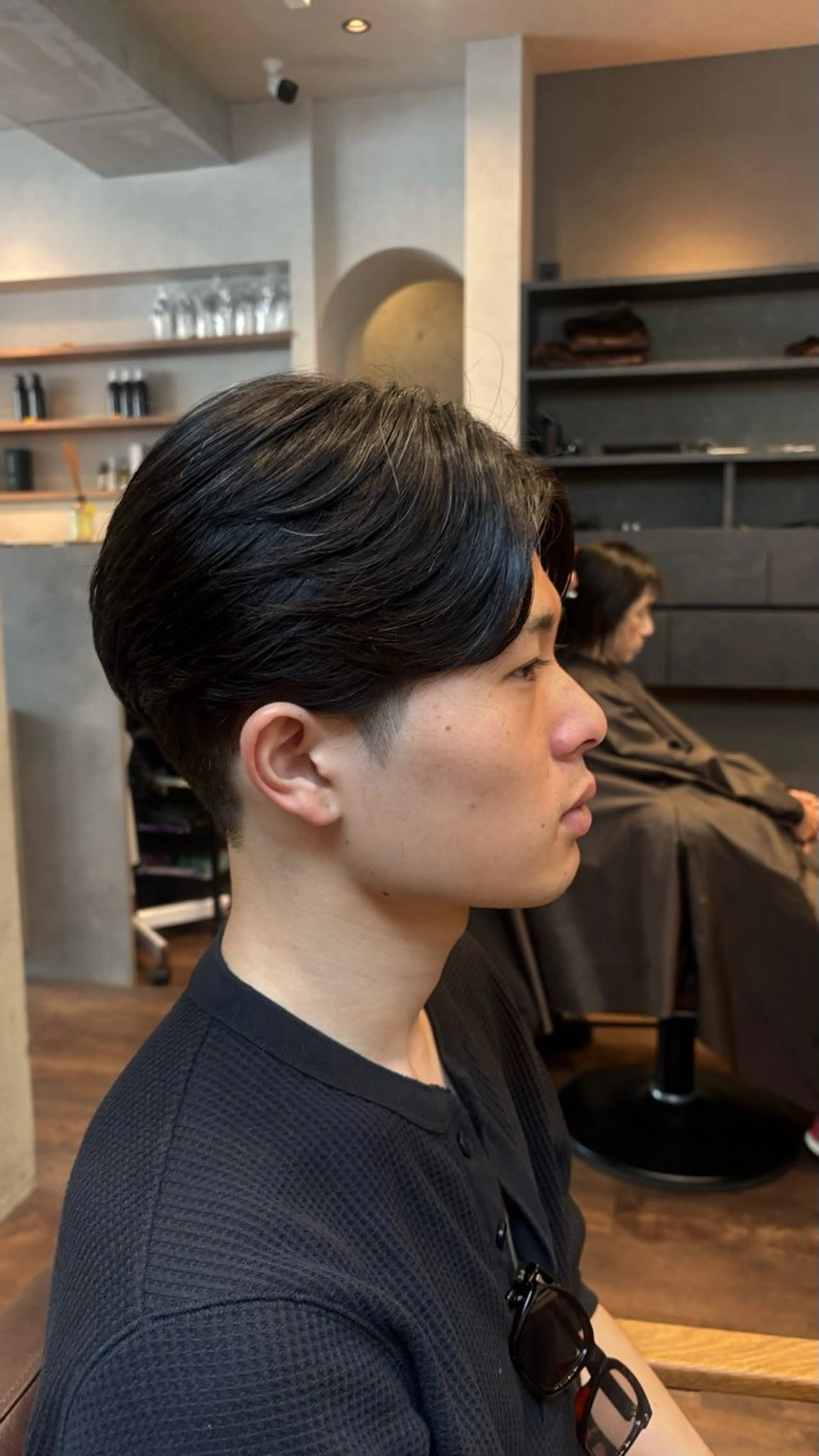 メンズ りお/艶カラ ー/レイヤーカットのヘアスタイル