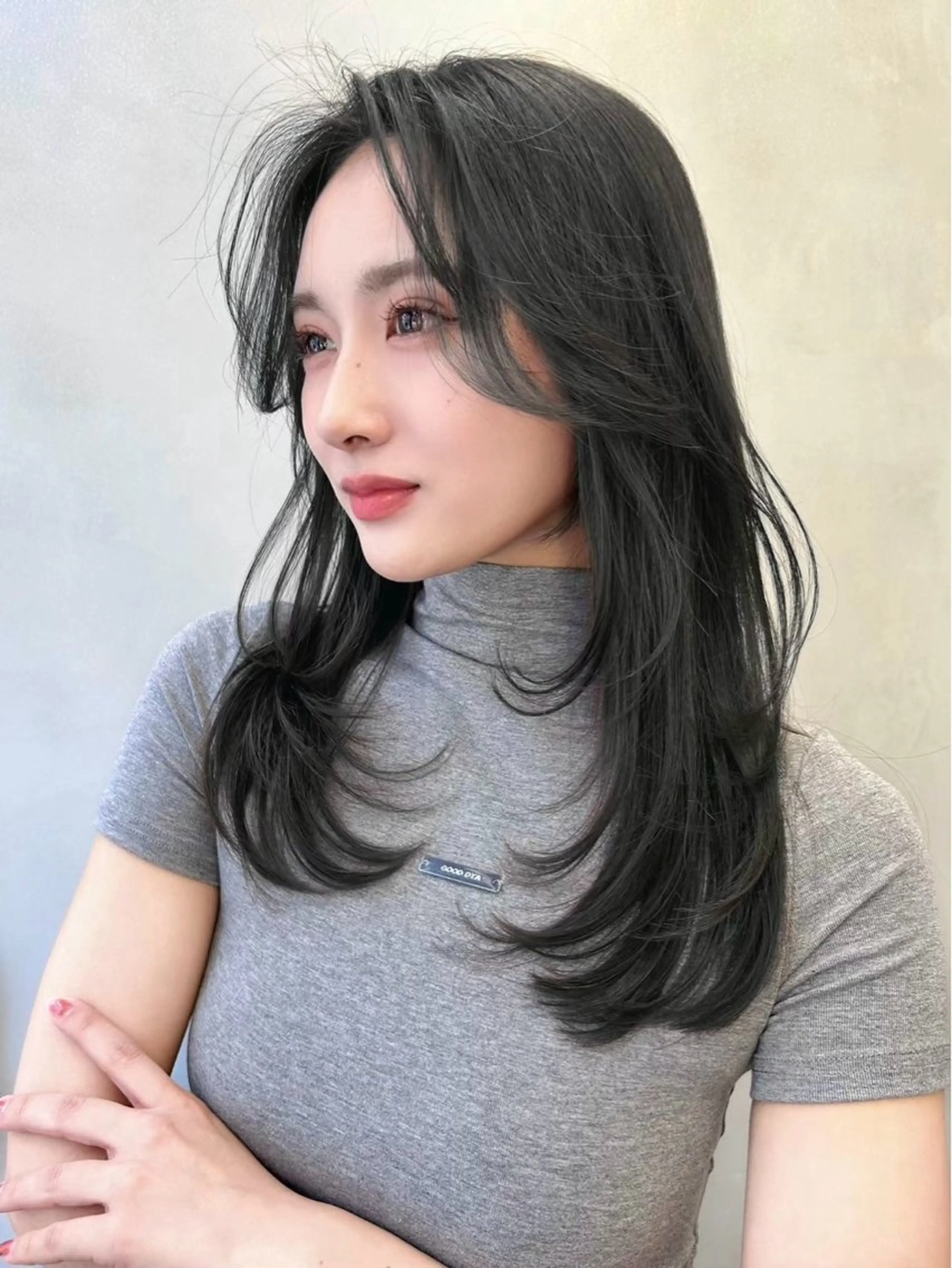 セミロング 顔まわりレイヤー 顔周りカット 韓国風ヘア レイヤーカット カット ヘアカラー トリートメント 大宮🤍縮毛矯正 レイヤー🪽なるのヘアスタイル