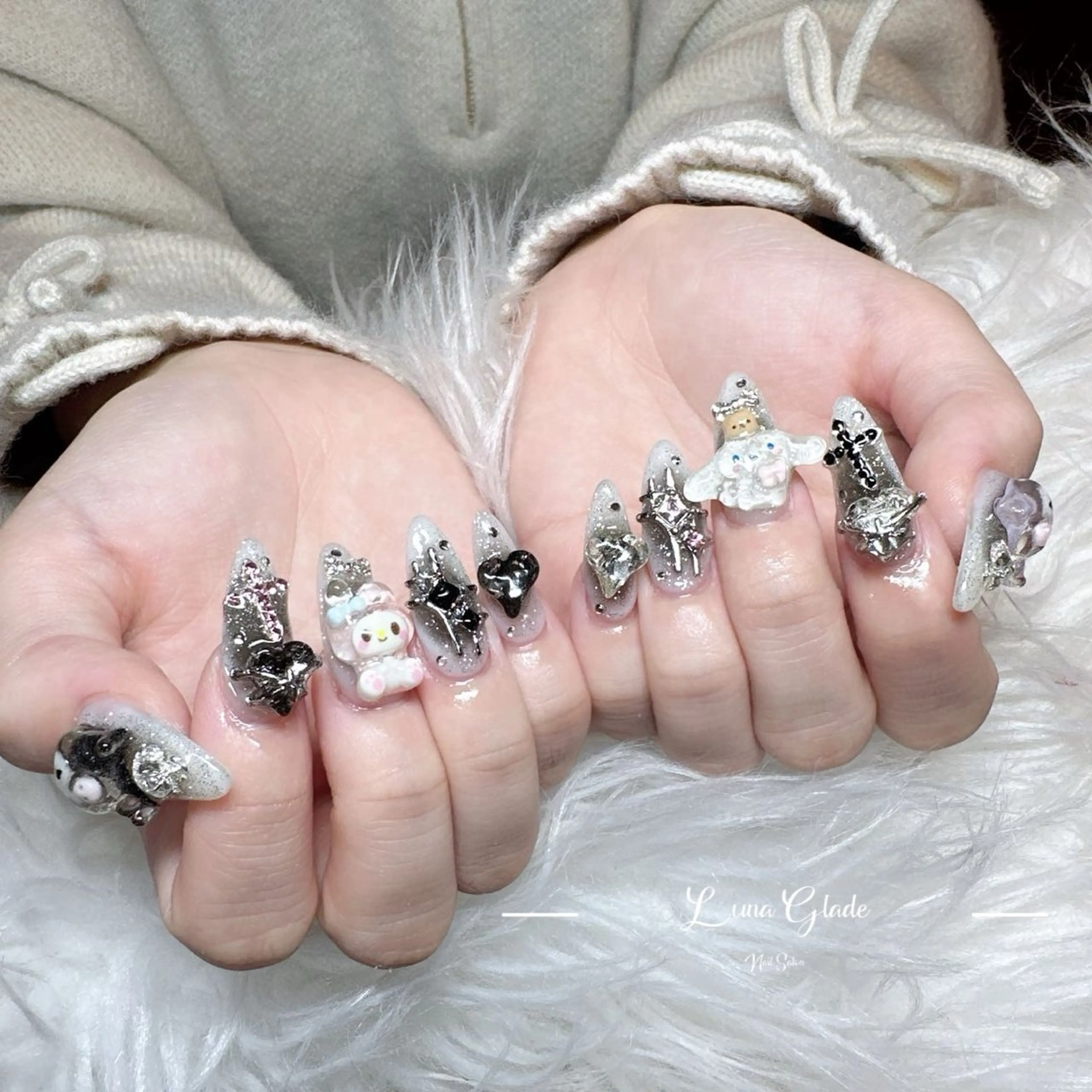 ネイル ハンドネイル Luna Gladeのネイルデザイン