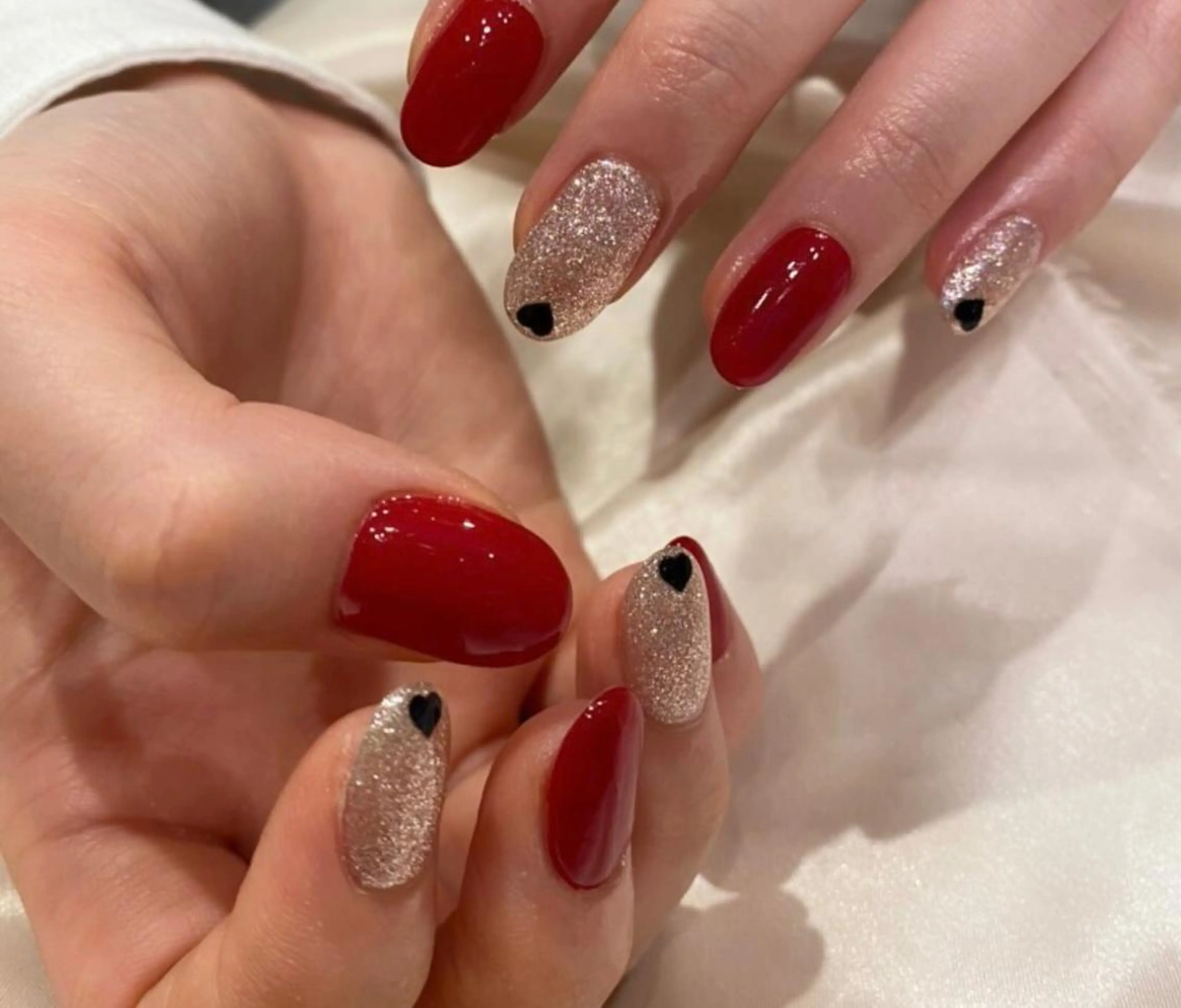 ネイル ハート ハンドネイル パラあり！フィルイン 美フォルムのネイルデザイン