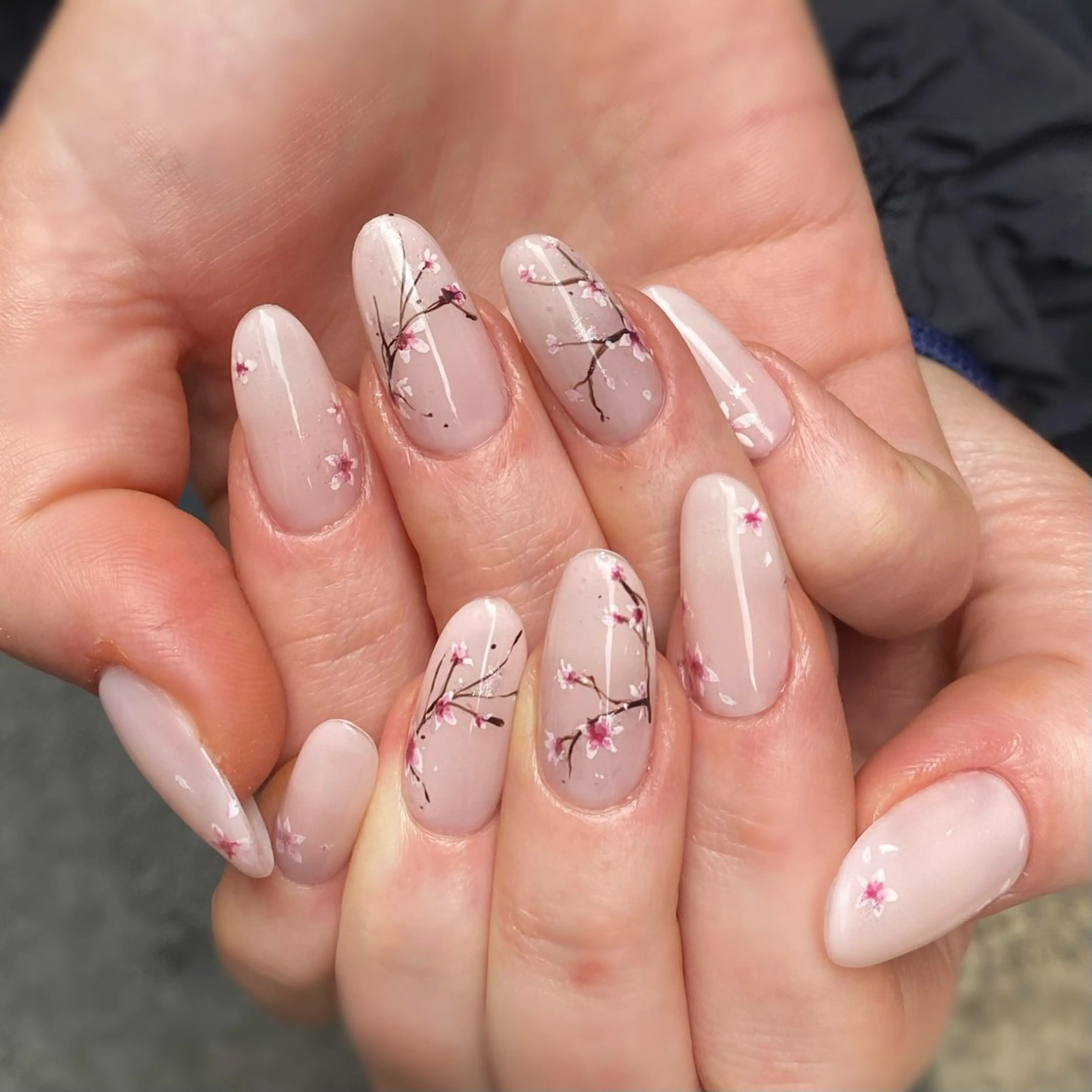 ネイル ハンドネイル ハンドケア 大人かわいいネイル♡ Kikiのネイルデザイン