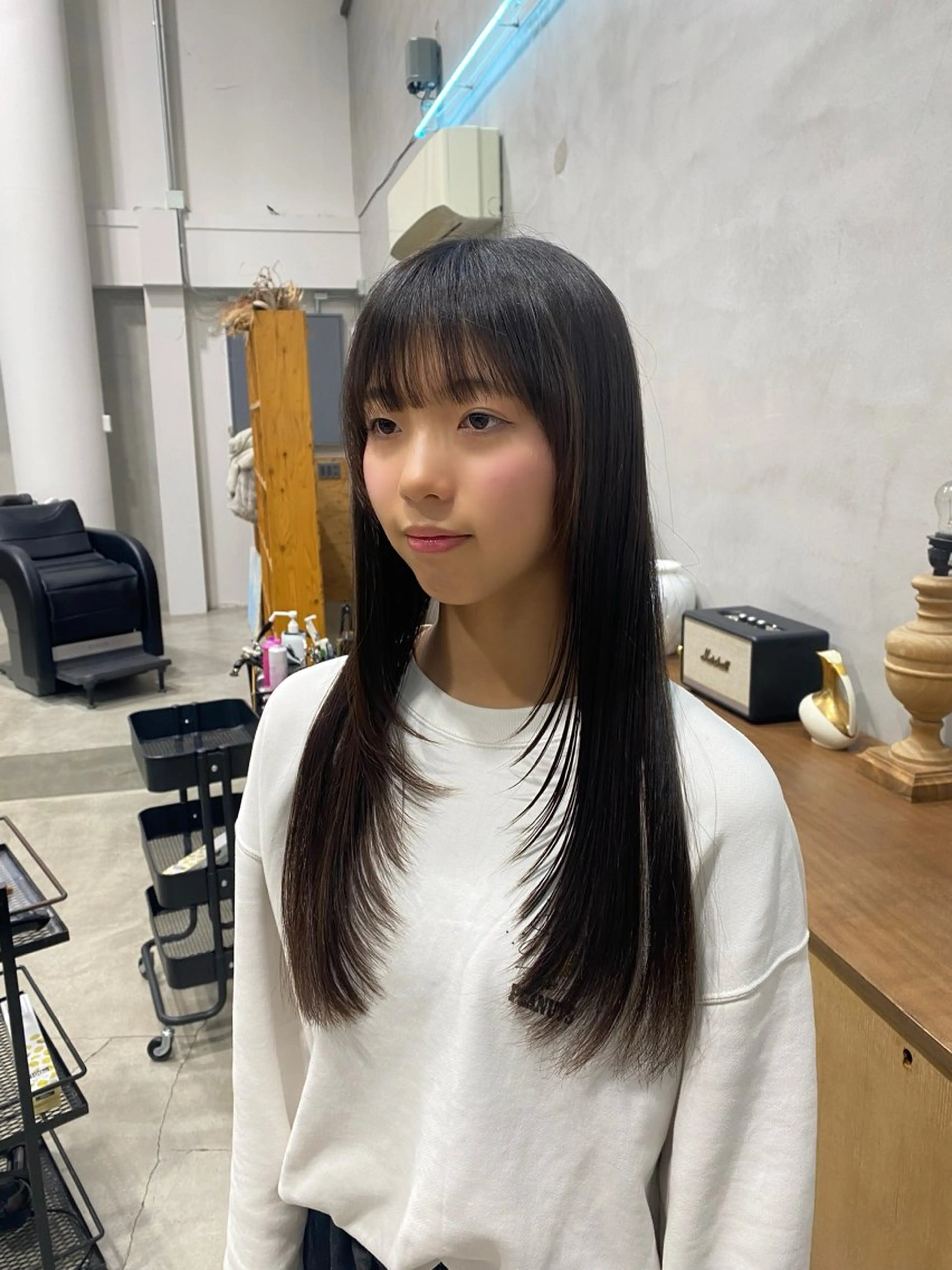 ロング レイヤーカット cyan hinaのヘアスタイル