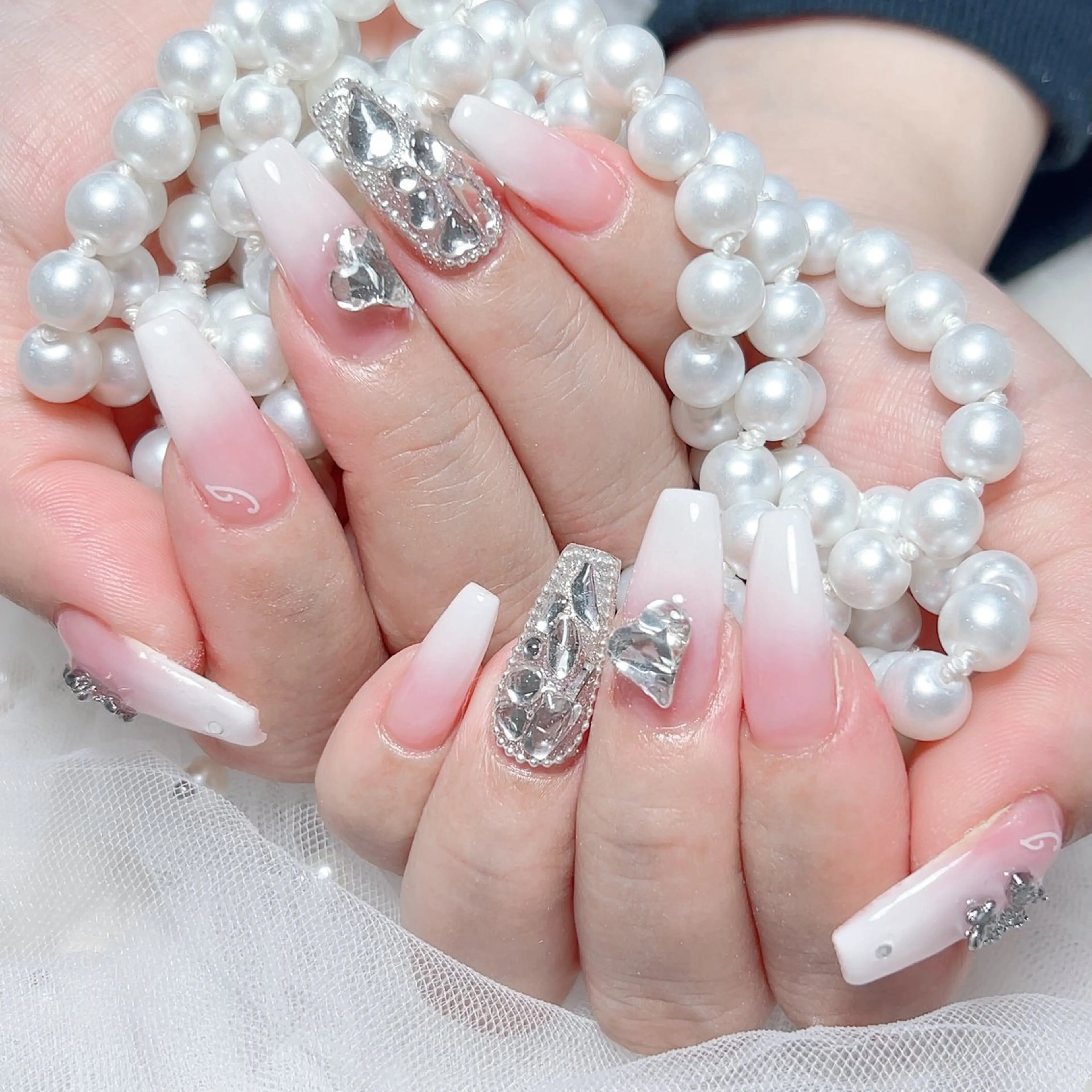 ネイル ハンドネイル 🎀Ｍ nails✨ ビューティーのネイルデザイン