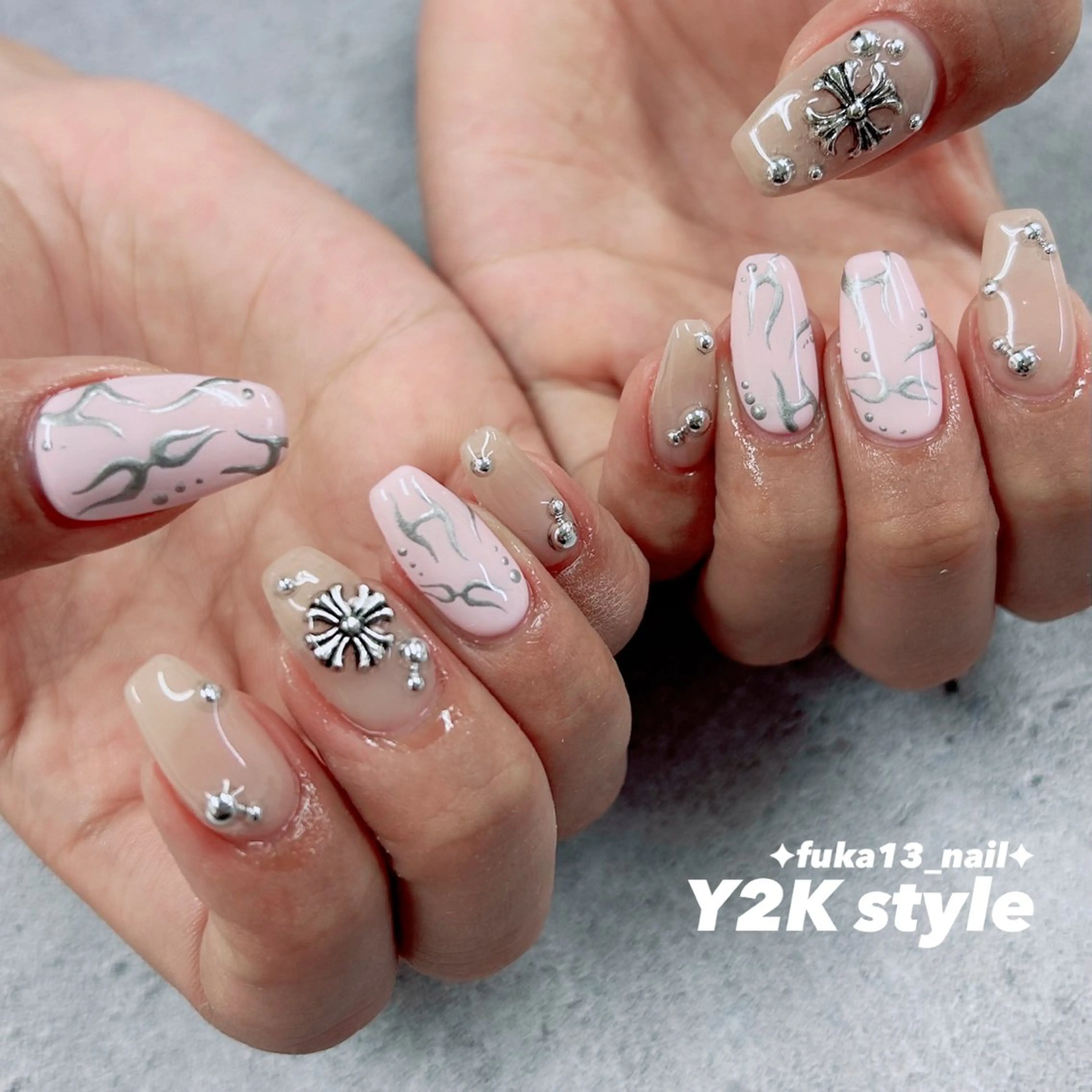 ネイル 韓国ネイル ピンク シルバー ハンドネイル ネイルサロンAnela【アネラ】所属・Nail♡Fuka. /4月予約受付中のネイルデザイン