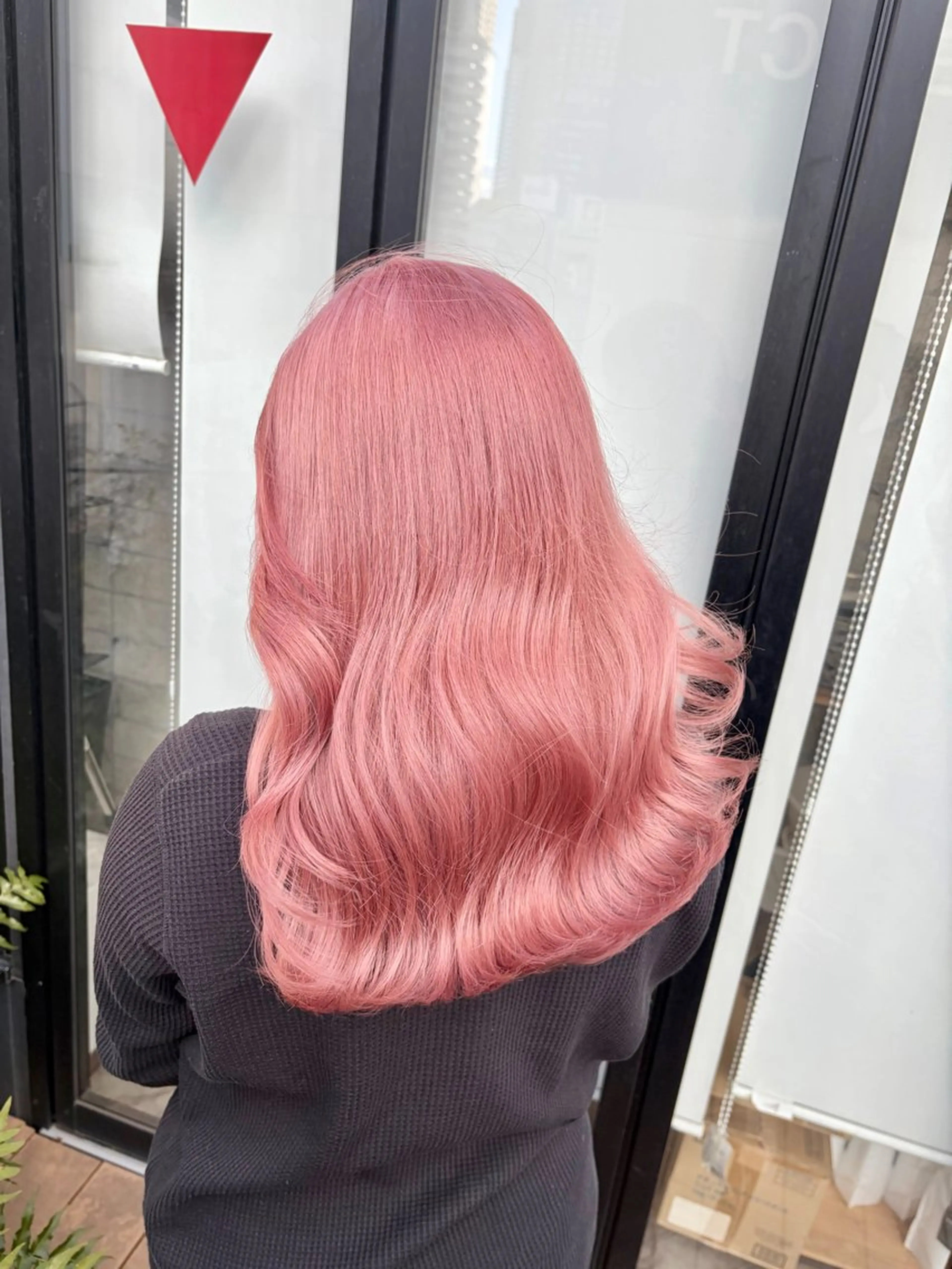 セミロング ヘアカラー 柔らかいハイトーン/ kizunaのヘアスタイル