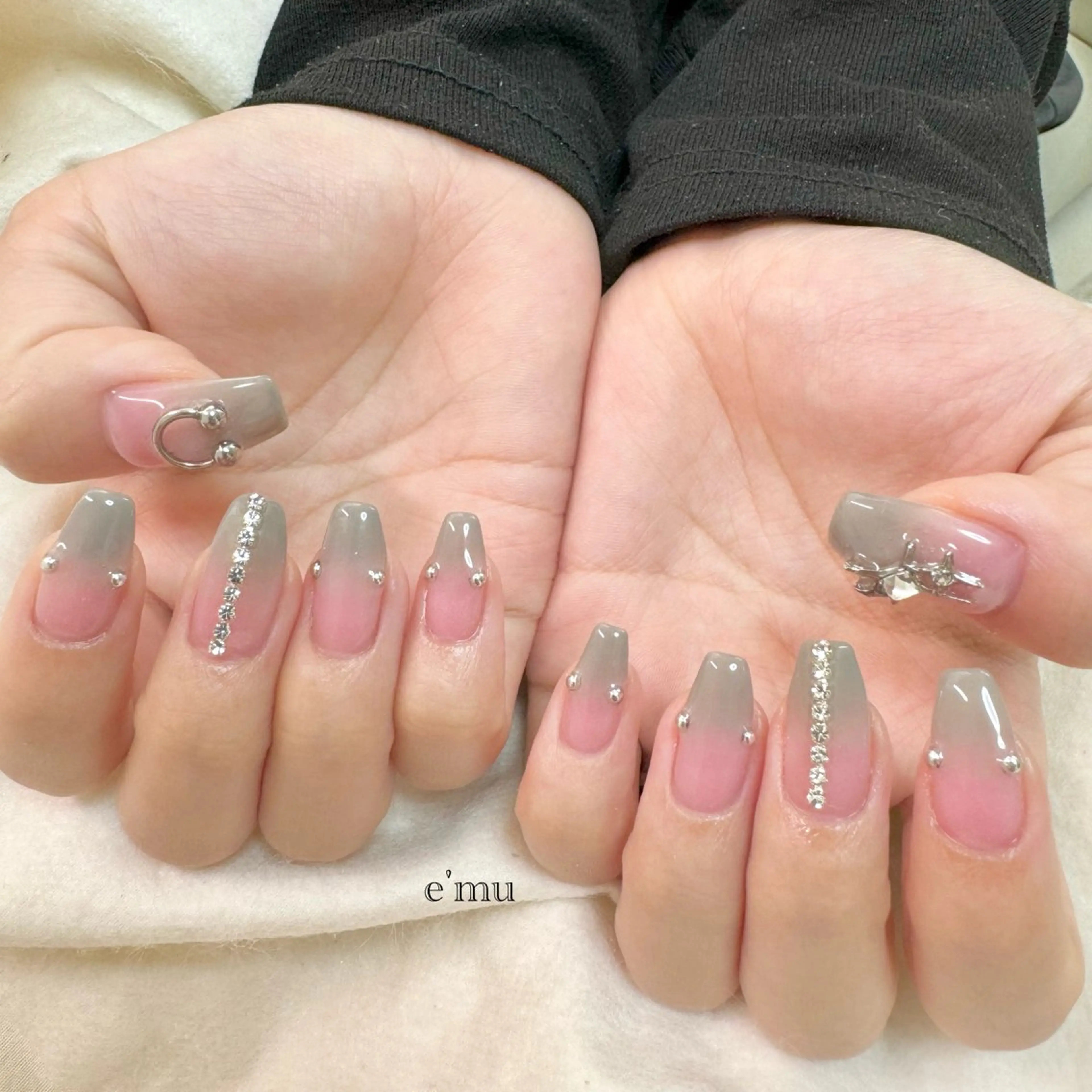 ネイル 韓国ネイル nail salon e'mu💐のネイルデザイン