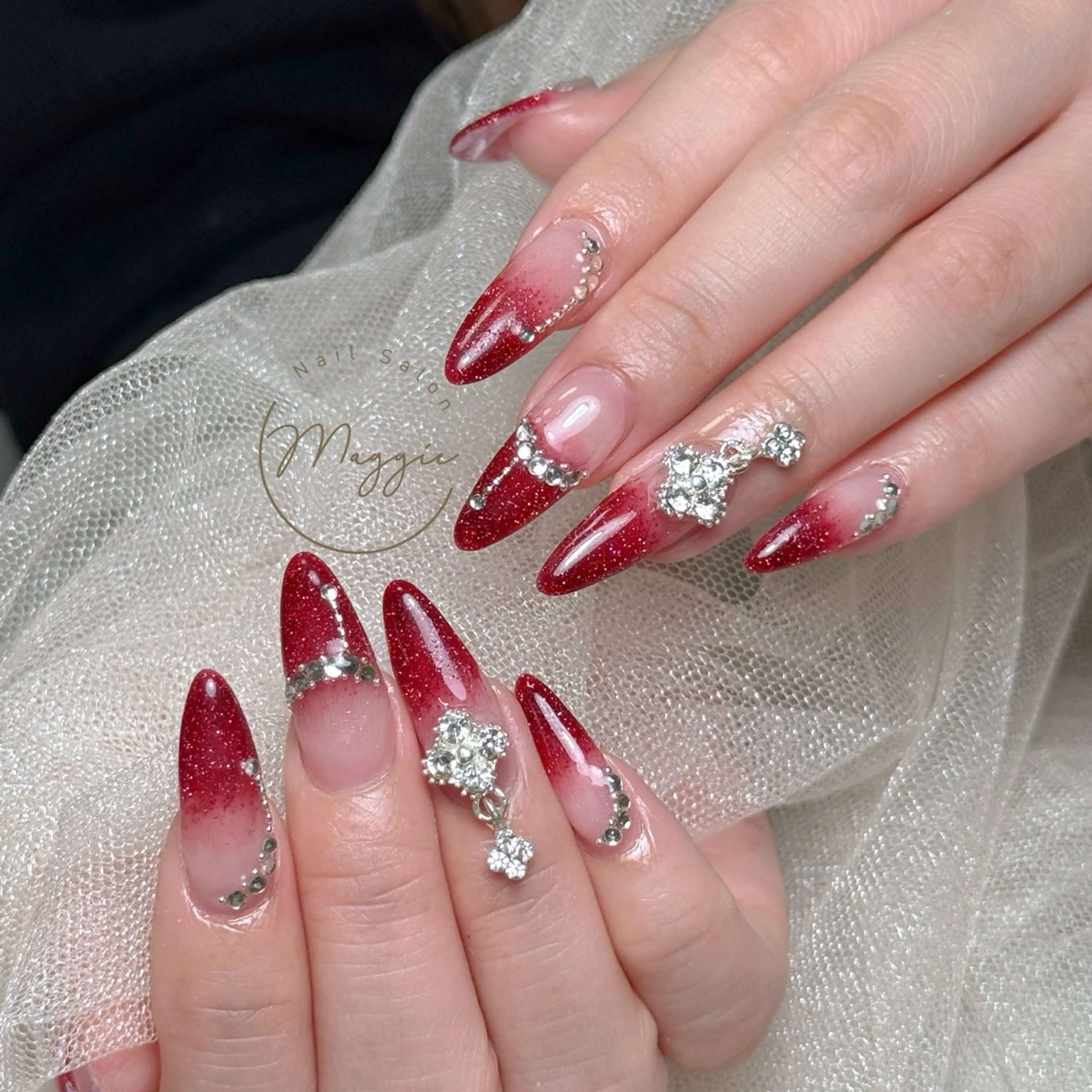 ネイル Maggie Nail🦩のネイルデザイン