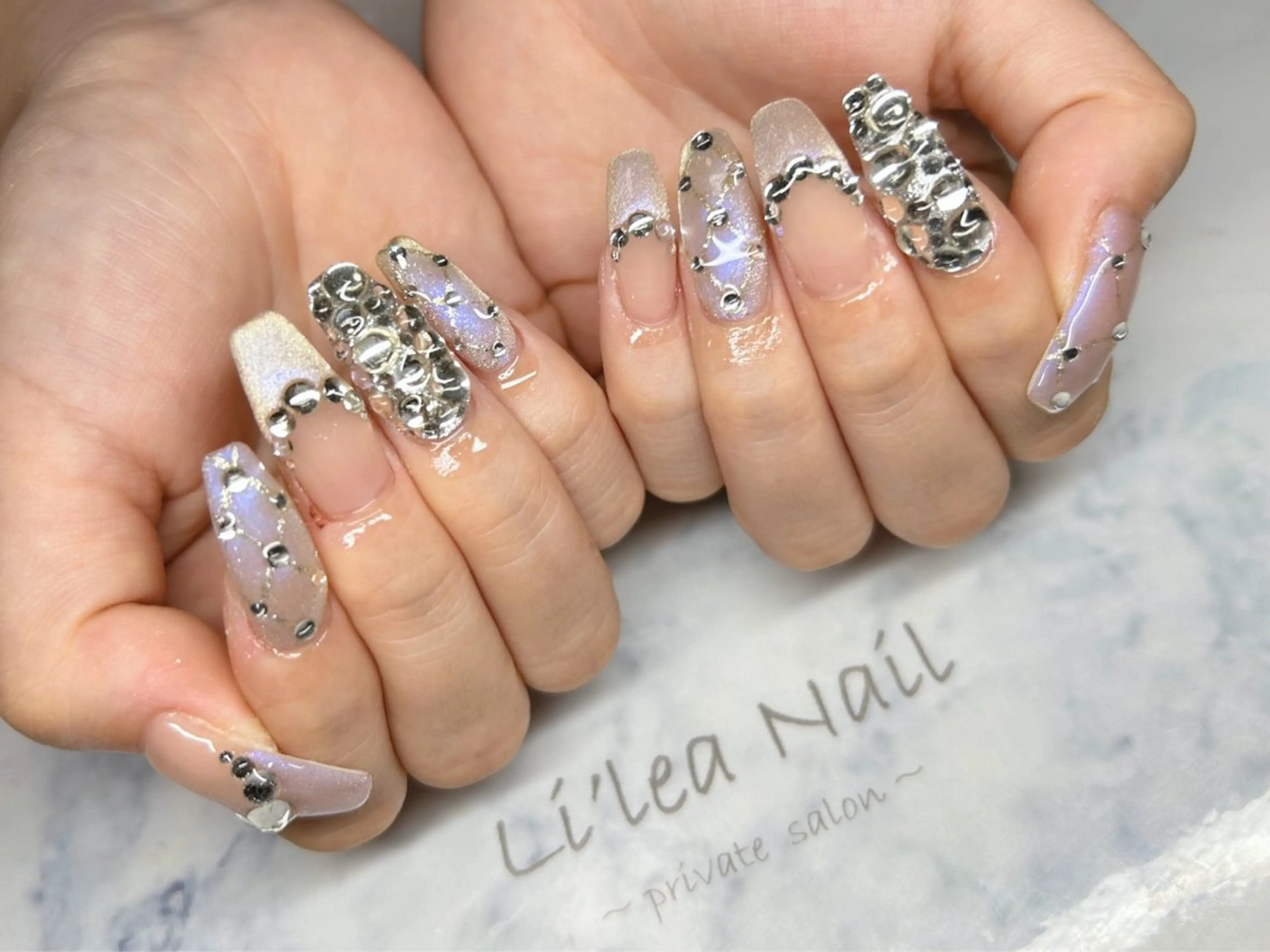 ネイル Li'leaNail AINAのネイルデザイン