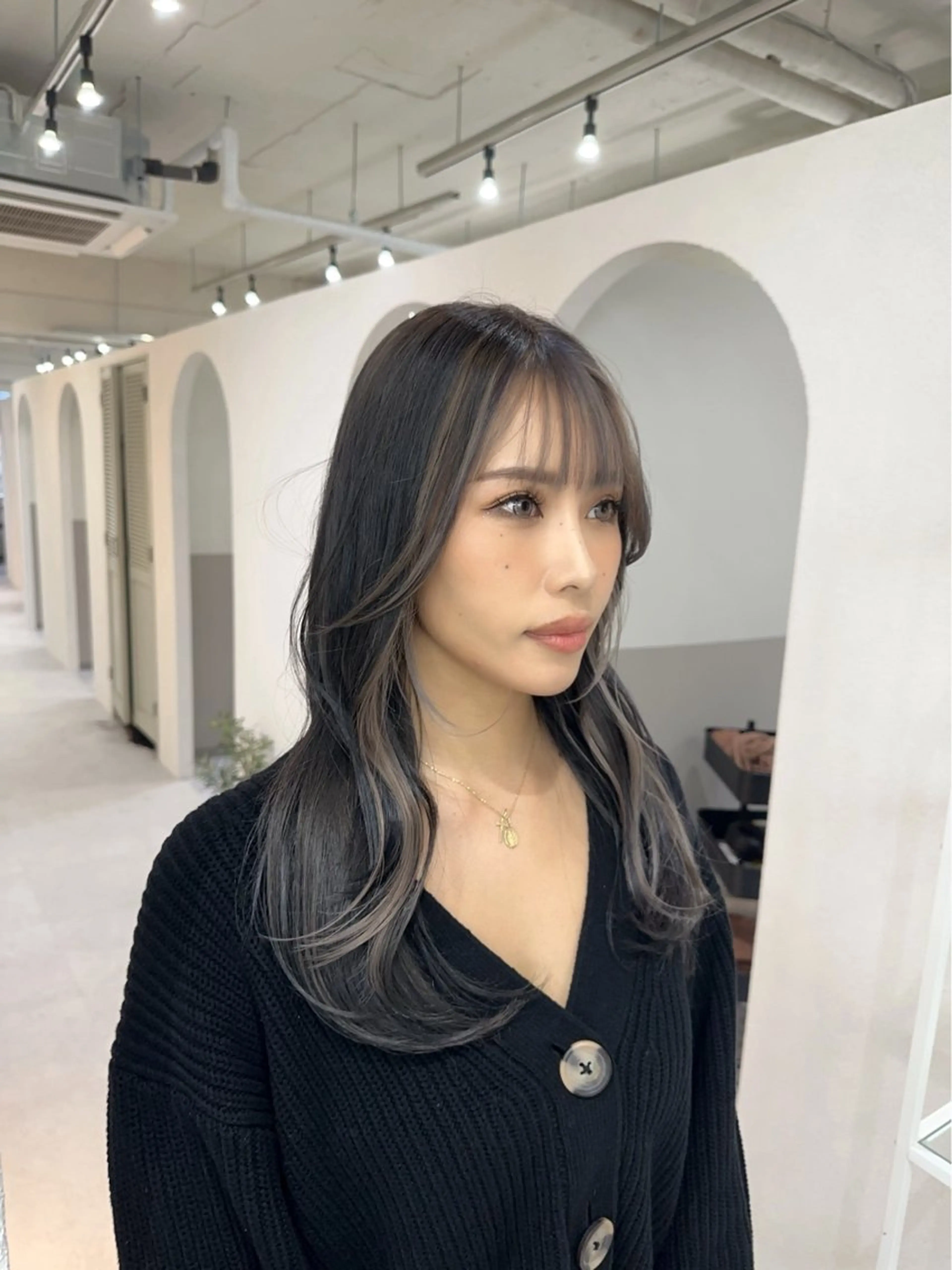 セミロング カラー 韓国レイヤー透明感 カラーヨウスケのヘアスタイル