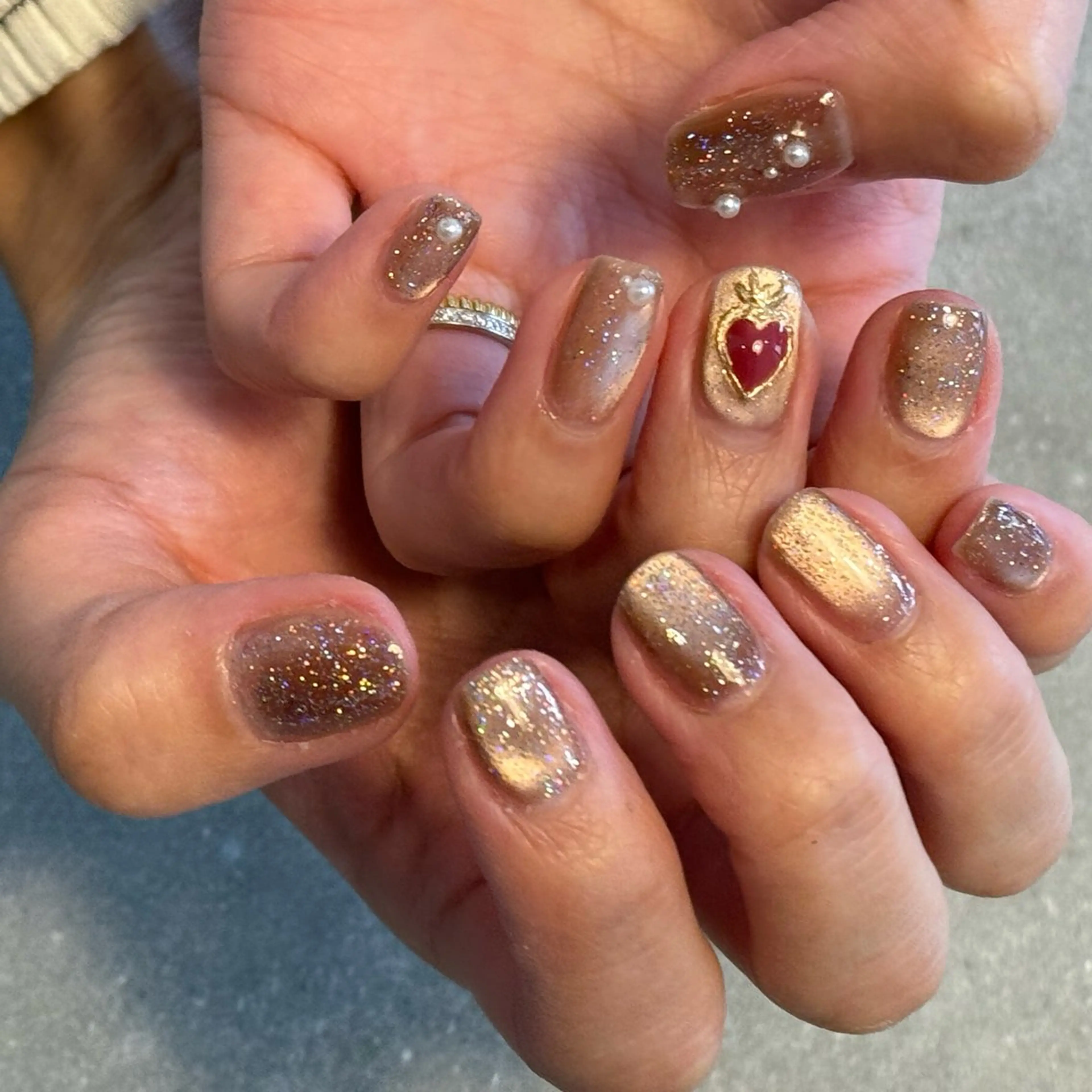 ネイル ハンドネイル nail salon swaddle 🪽のネイルデザイン