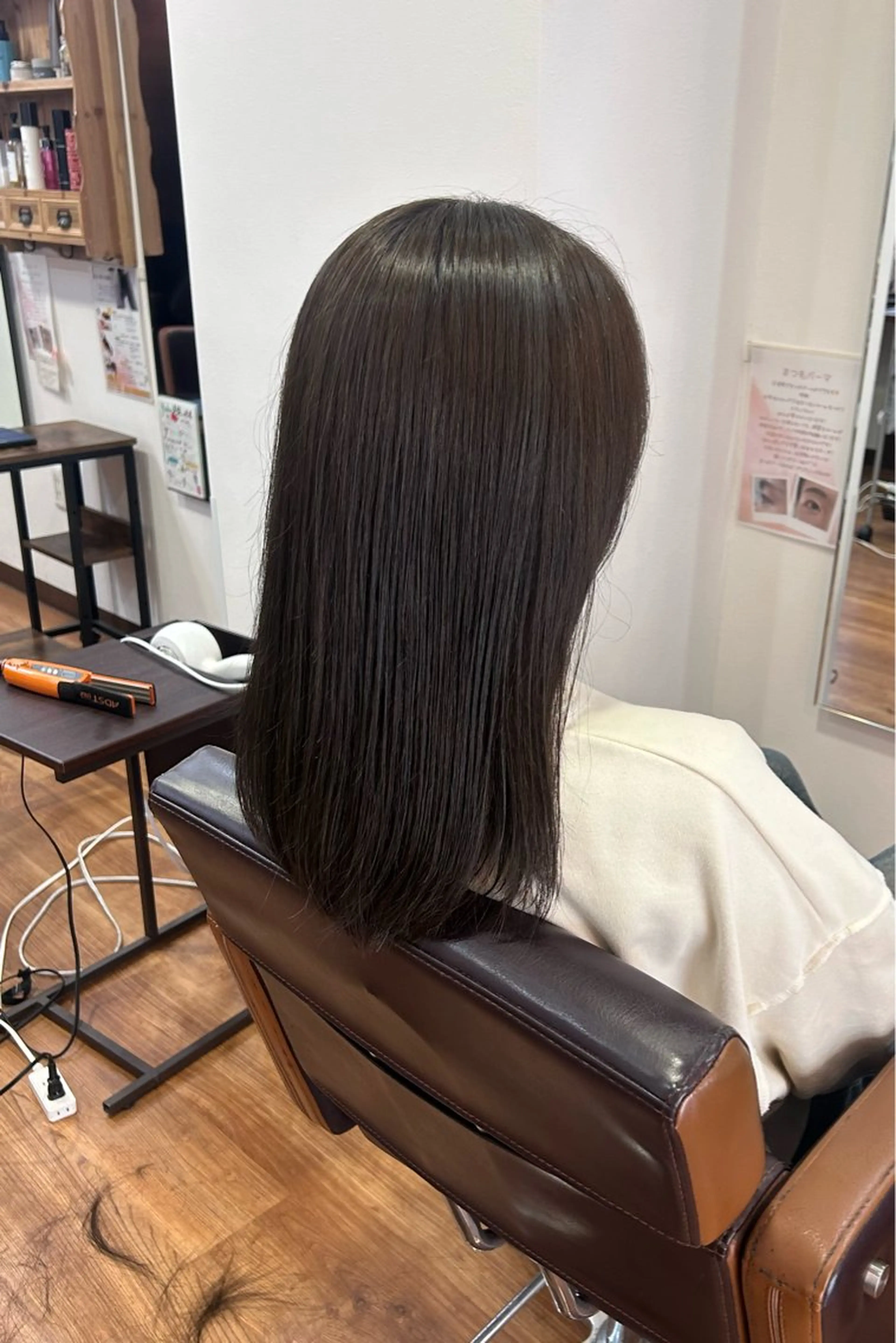 セミロング カラー アッシュ 透明感カラー ハイライトカラー ハイライト 原田 歩実のヘアスタイル