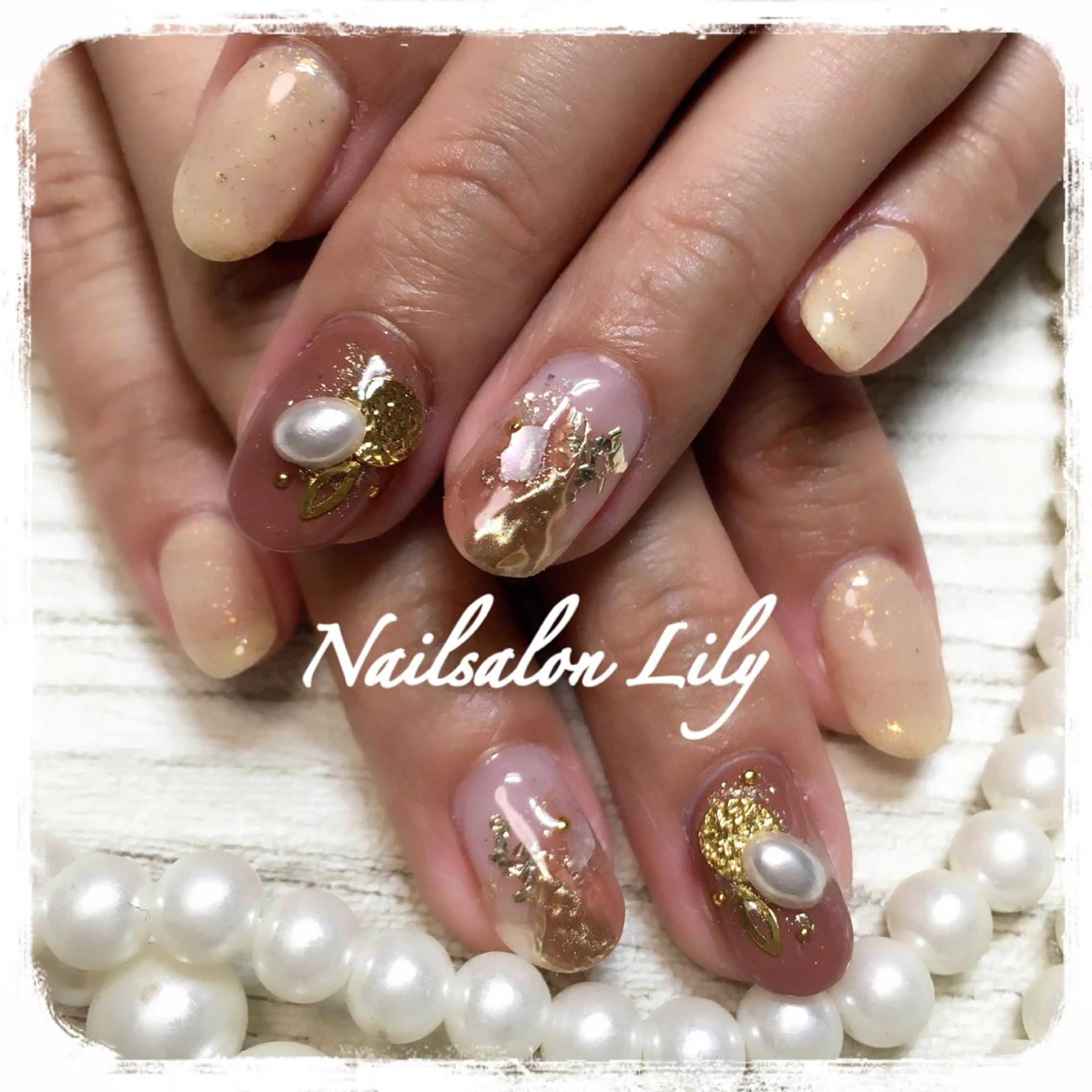 ネイル ニュアンスネイル ハンドネイル Lily*nail 🌻Mii🌻のネイルデザイン