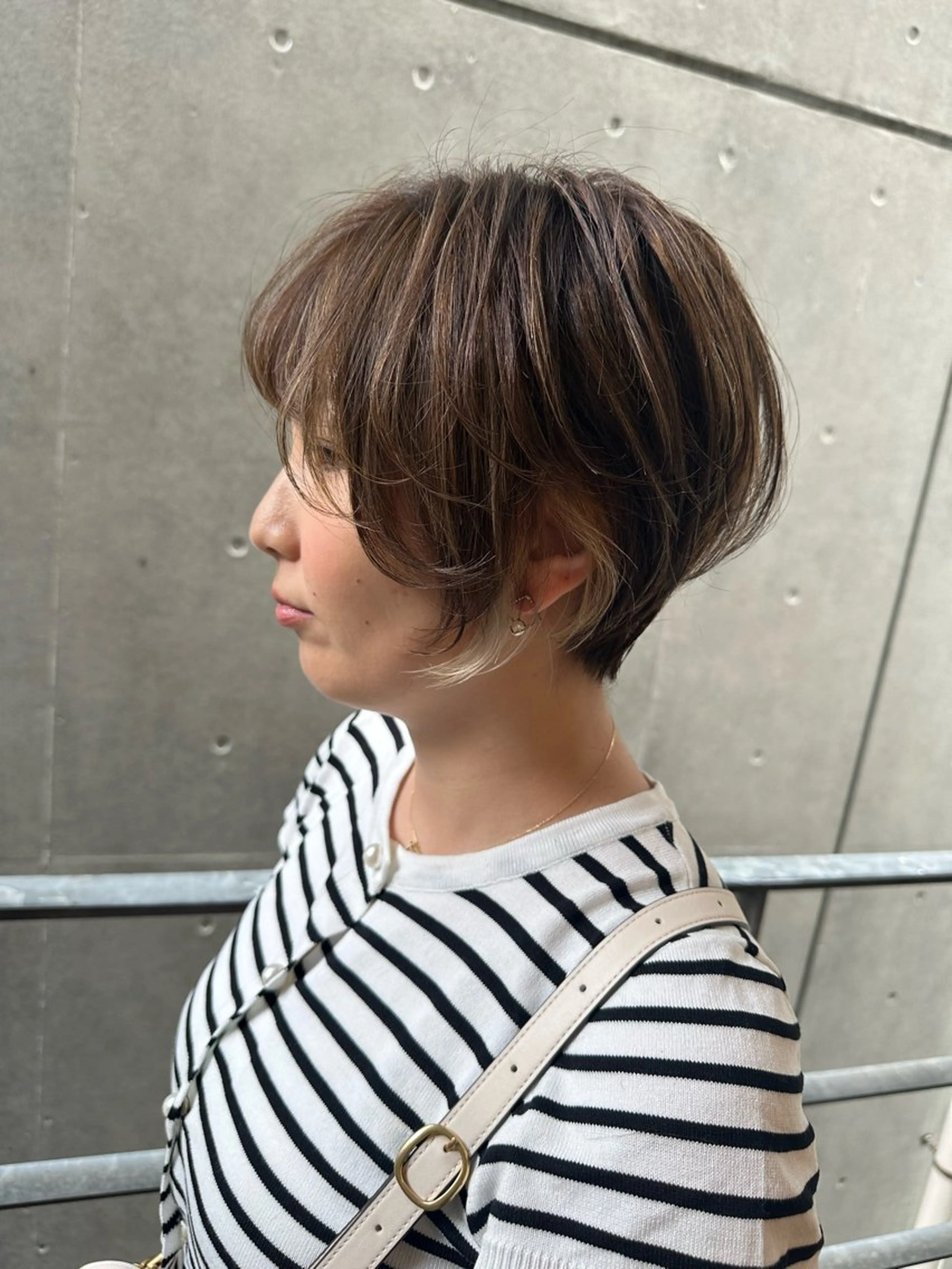 ショート カラー パーマ ヘアアレンジ ショートボブ イヤリングカラー ハイライトカラー インナーカラー ボブ カット ヘアカラー トリートメント VIVIE【ヴィヴィ】所属・髪質改善/韓国風 レイヤー/田村祐樹のヘアスタイル