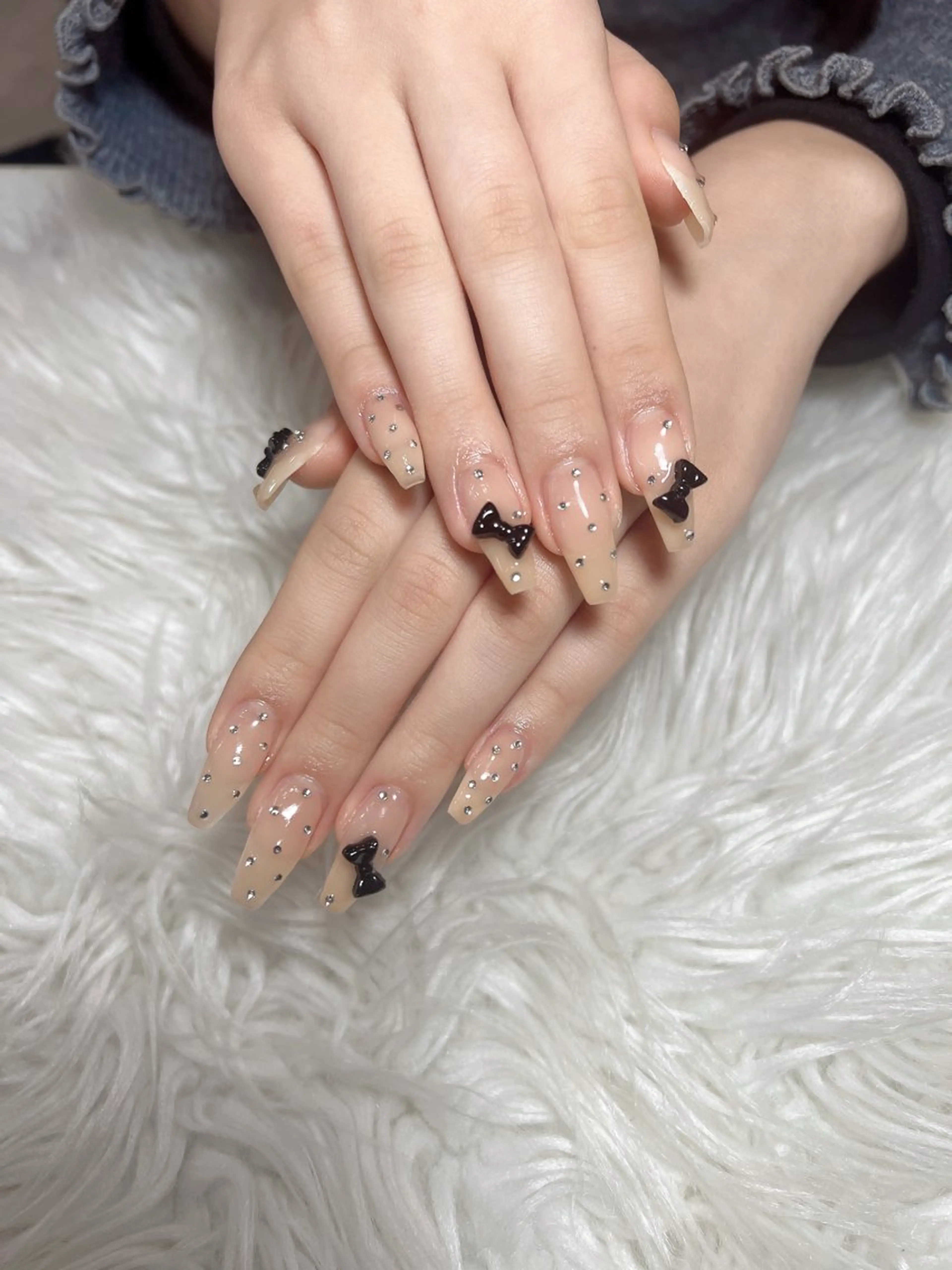 ネイル ハンドネイル &ME シシのネイルデザイン