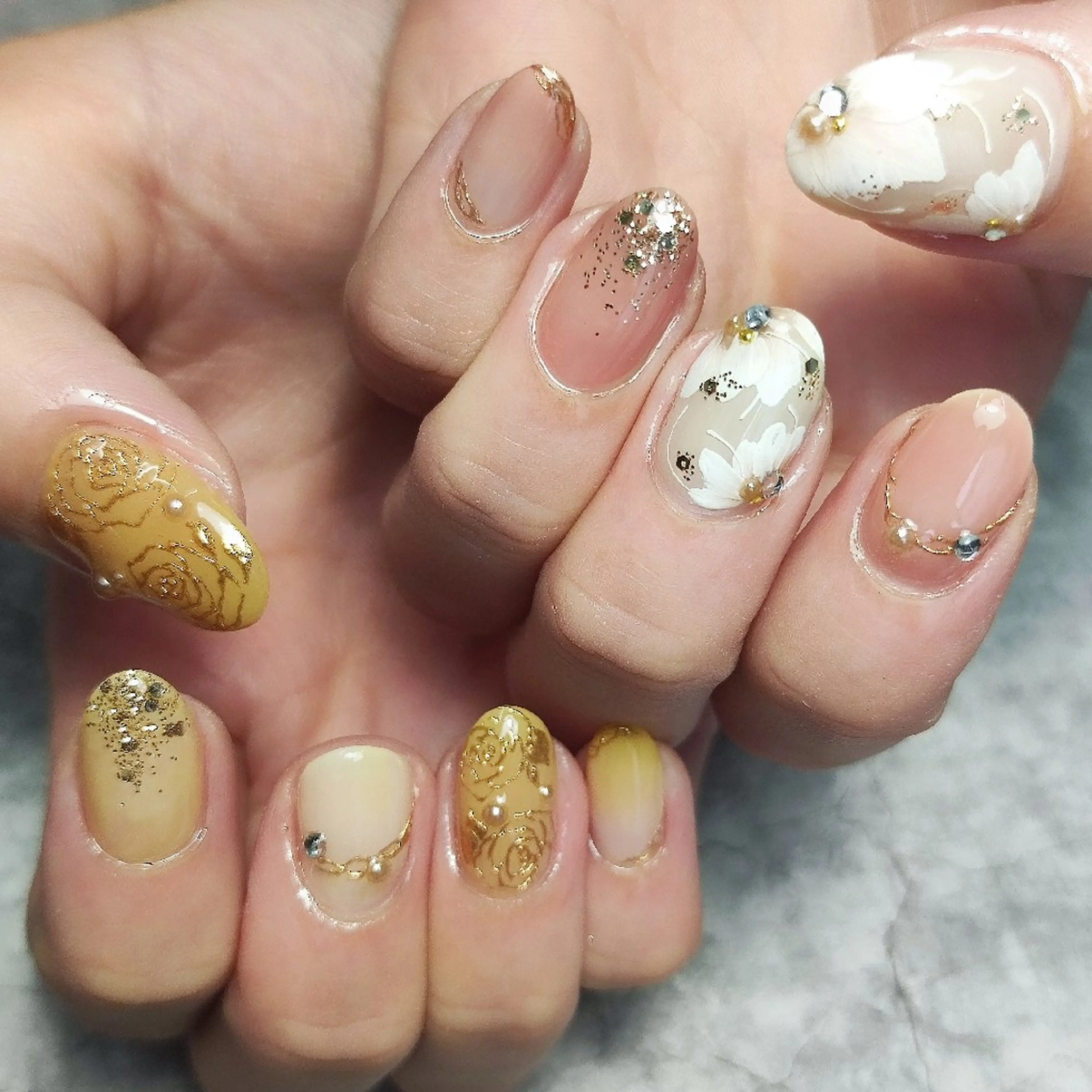 ネイル フラワーネイル ハンドネイル 個人サロン saltnailのネイルデザイン