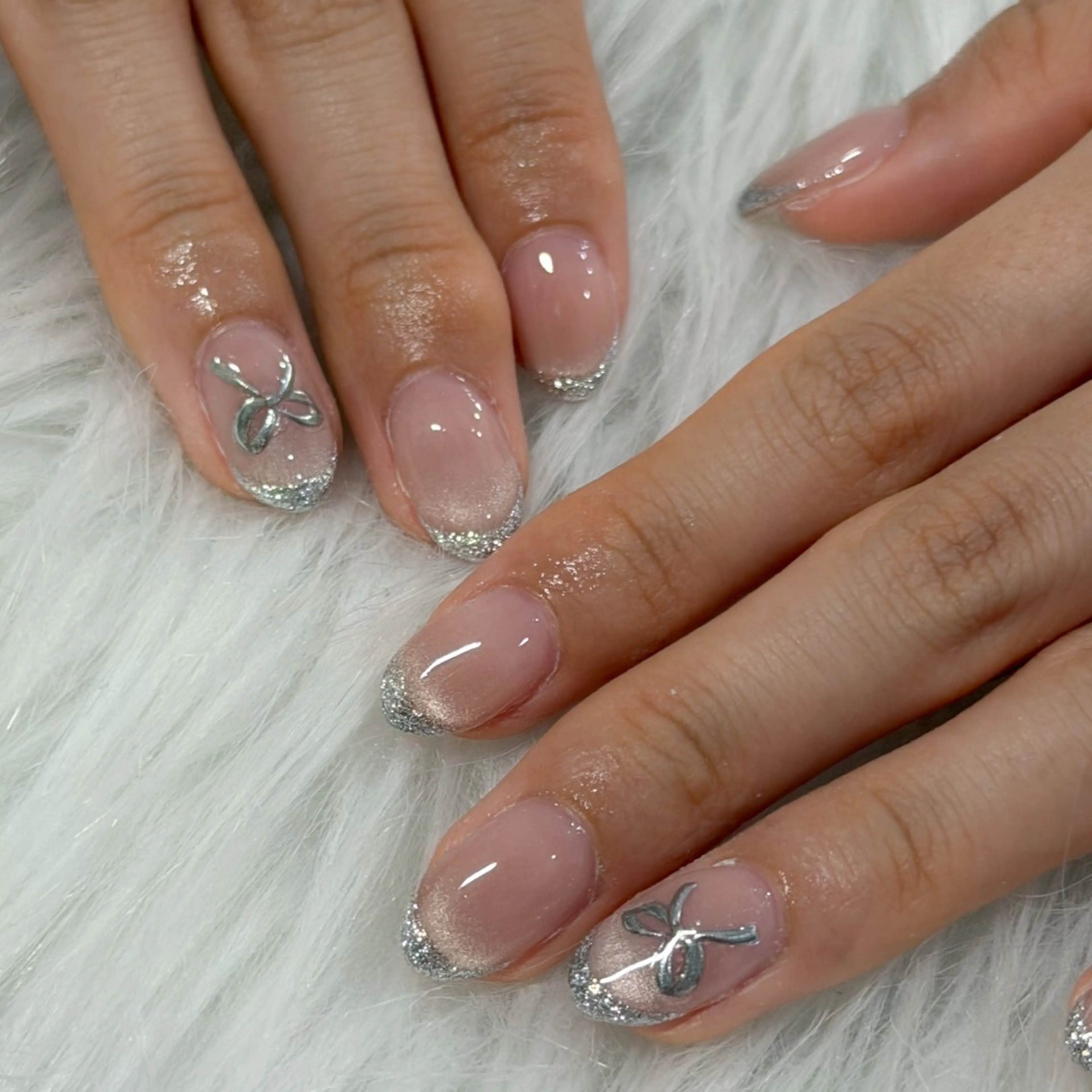 ネイル ハンドネイル フットネイル LAVISH nanamiのネイルデザイン